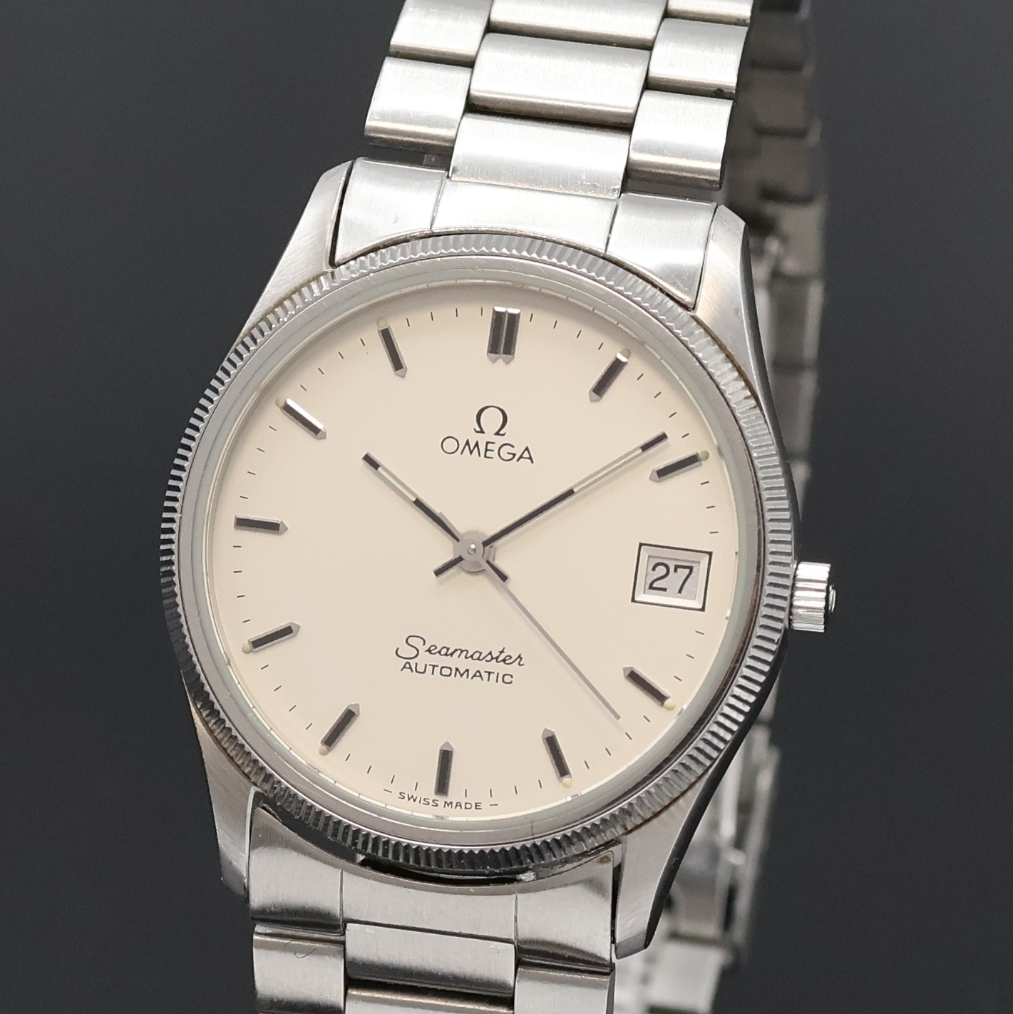 Detail a: OMEGA Seamaster Herrenarmbanduhr in Stahl Referenz 166.0277, Schweiz um 1982, Automatik, 3-teil. Geh., Boden m. Seepferdchenlogo verschr., geriffelte ...