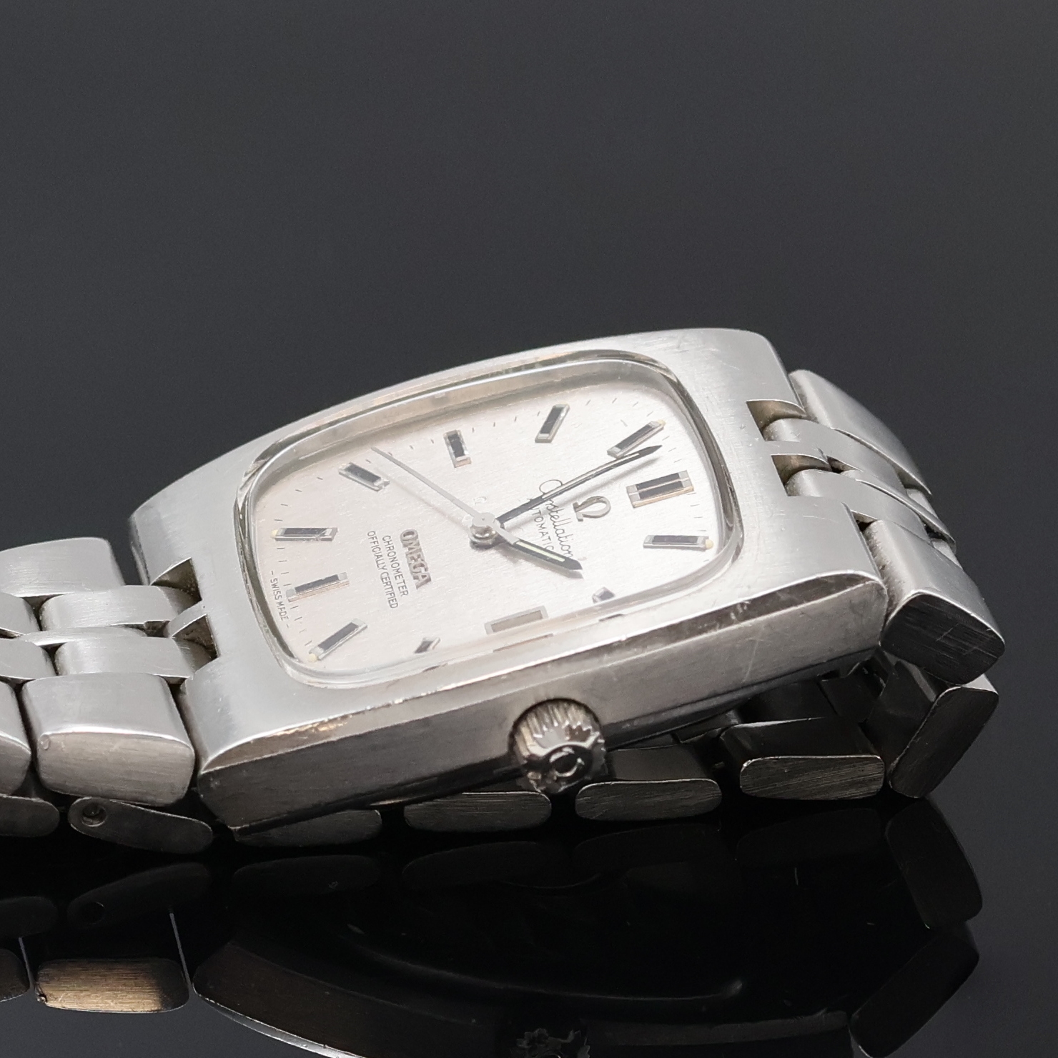 Detail c: OMEGA Constellation Herrenarmbanduhr in Stahl Referenz 168.0059, Schweiz um 1974, Automatik, 4-fach verschr. TV-Screen Geh. m. integr. Stahlband Ref. ...