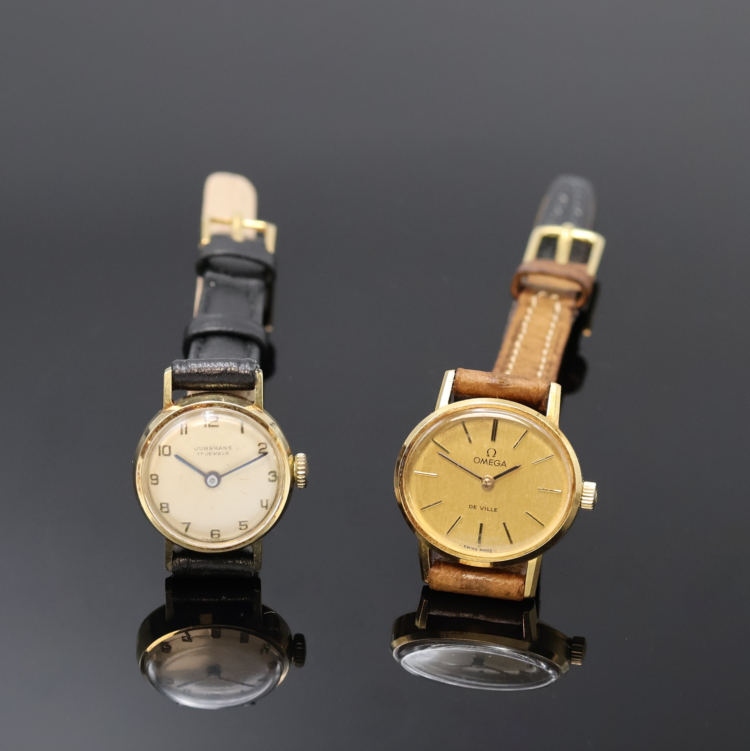 OMEGA/JUNGHANS 2 Damenarmbanduhren in GG 750/000 & GG 585/000, Schweiz/Deutschland um 1980/1965, Handaufzug, 2-tlg. Geh., Böden aufgedr., 1) Omega ...