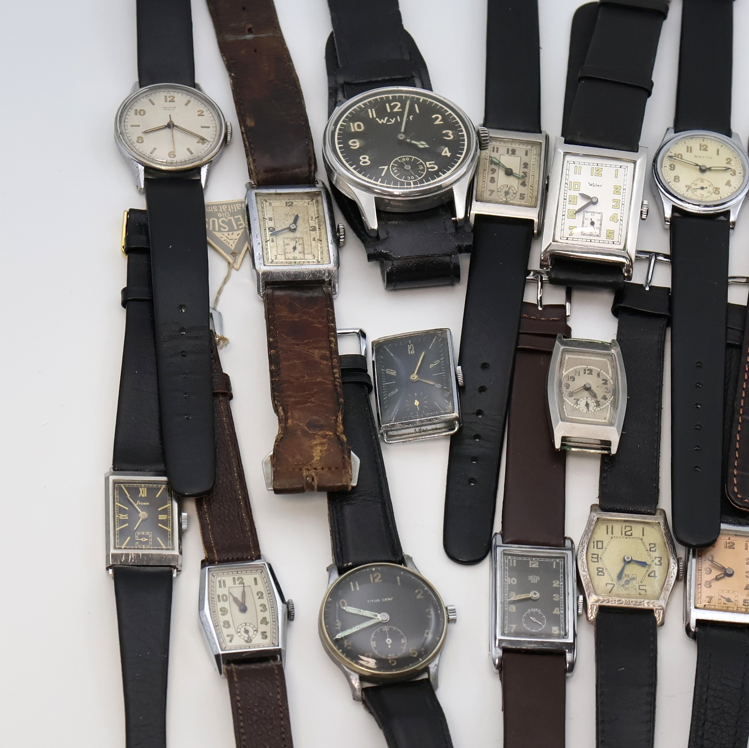 Detail a: 20 Armbanduhren in verschiedenen Gehäusen, Schweiz/Deutschland um 1920-1945, Handaufzug, 2-tlg./3-tlg. Geh. m. aufgedr. Boden/Lünette in ...