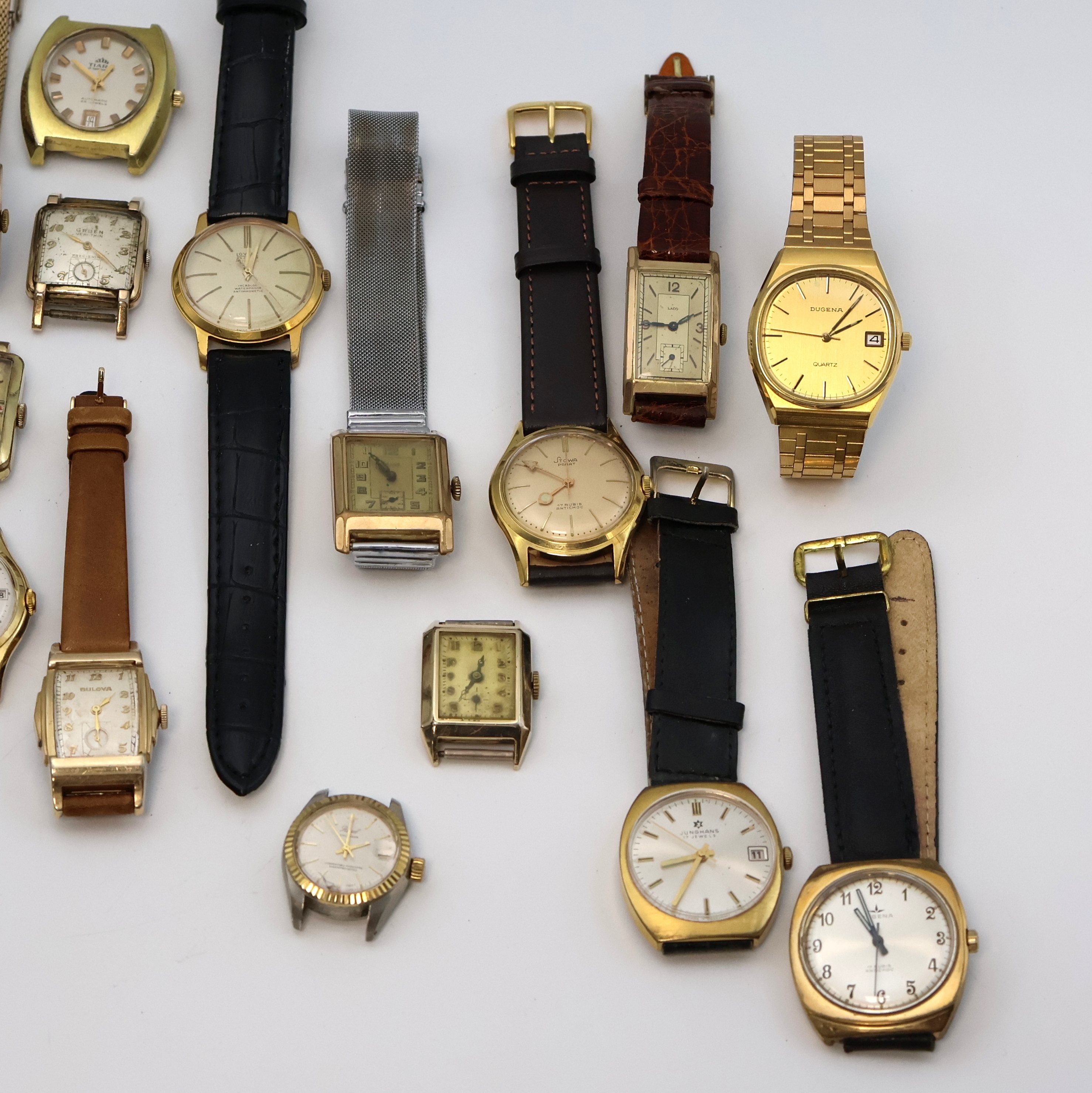 Detail b: 18 vergoldete Armbanduhren verschiedener Marken, Schweiz/Deutschland/USA, 4 x Automatik, 13 x Handaufzug, 1 x Quarz, 15 Geh. m. Stahlboden, davon 6 ...