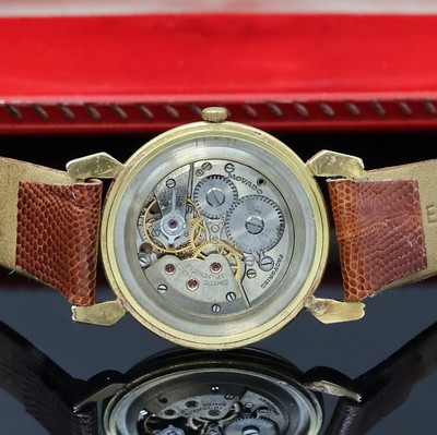 27059053d - MOVADO Armbanduhr in GG 750/000, Schweiz um 1940, Handaufzug, 3-teil. Geh. mit ausgef. ...