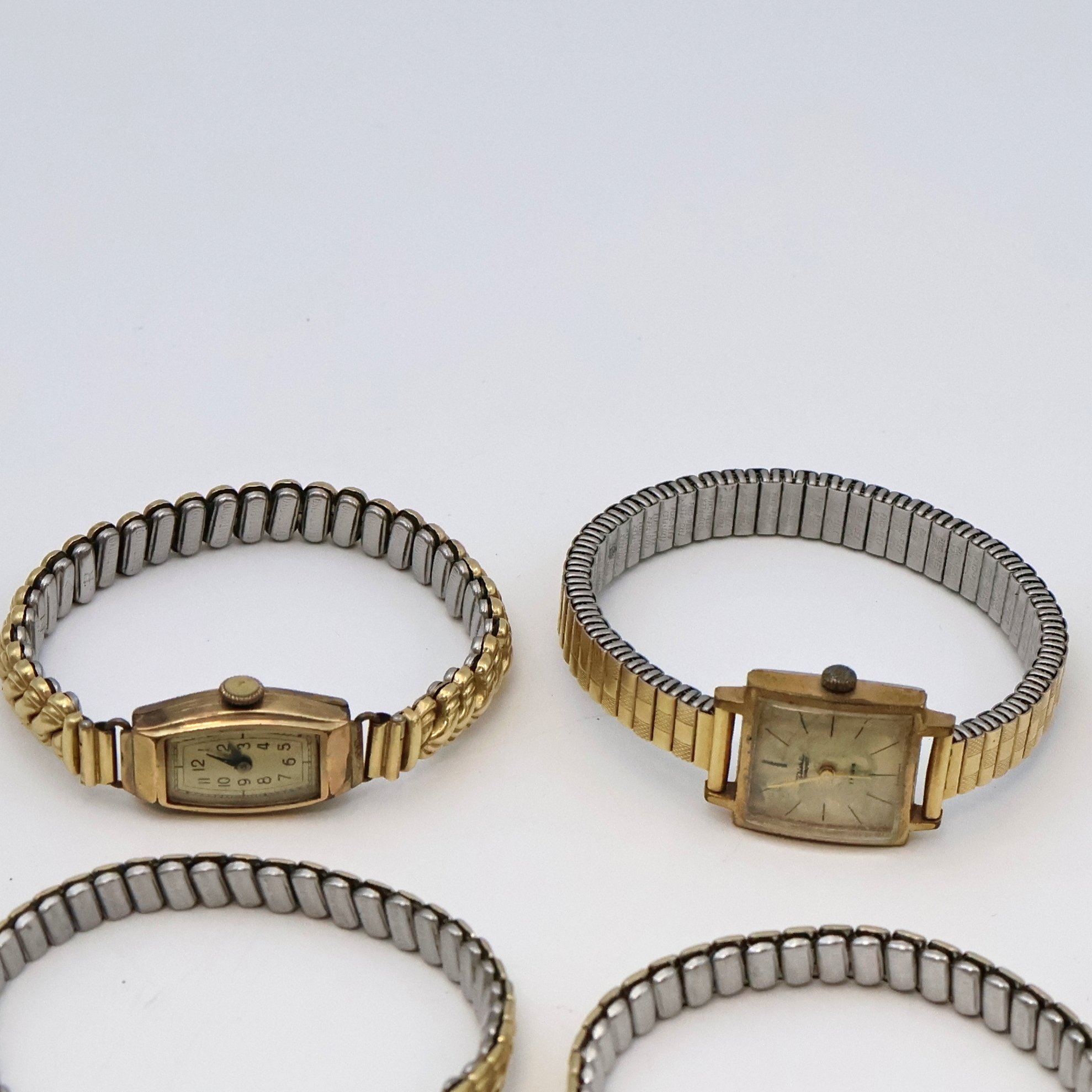 Detail c: 30 vergoldete Damenarmbanduhren verschiedener Marken, Schweiz/Deutschland/USA um 1930 - 1990, 2 x Automatik, 1 x Quarz, 27 x Handaufzug, 2-tlg. Geh. ...