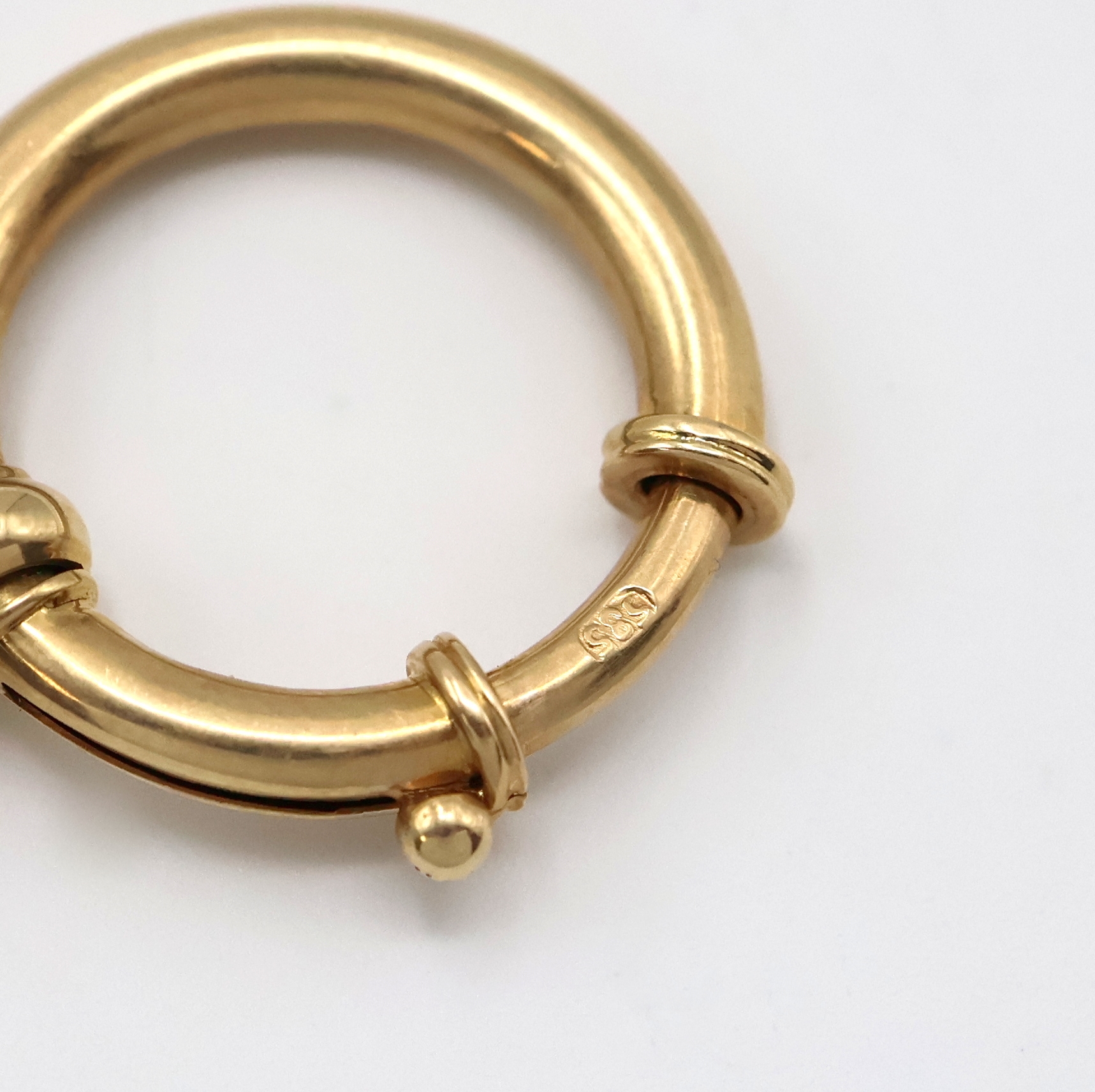 Detail b: Taschenuhrkette in GG 585/000, um 1920, gleichmäßige Panzerkette m. langen Zwischengliedern, Karabiner und Federring, 26 cm, Gew. ca. 27g, in ...