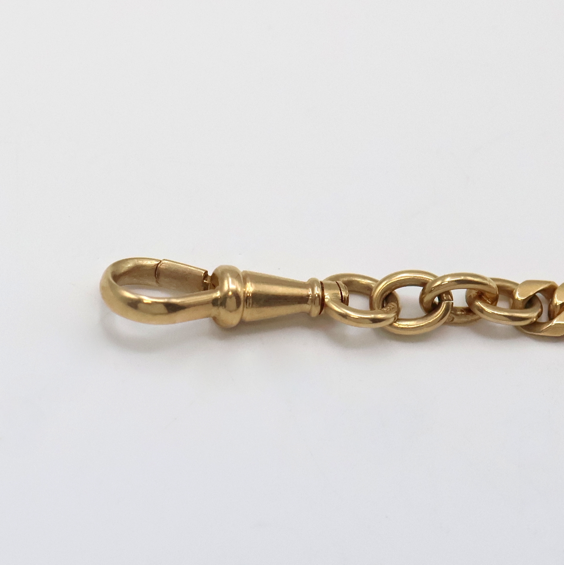 Detail c: Taschenuhrkette in GG 585/000, um 1920, gleichmäßige Panzerkette m. langen Zwischengliedern, Karabiner und Federring, 26 cm, Gew. ca. 27g, in ...