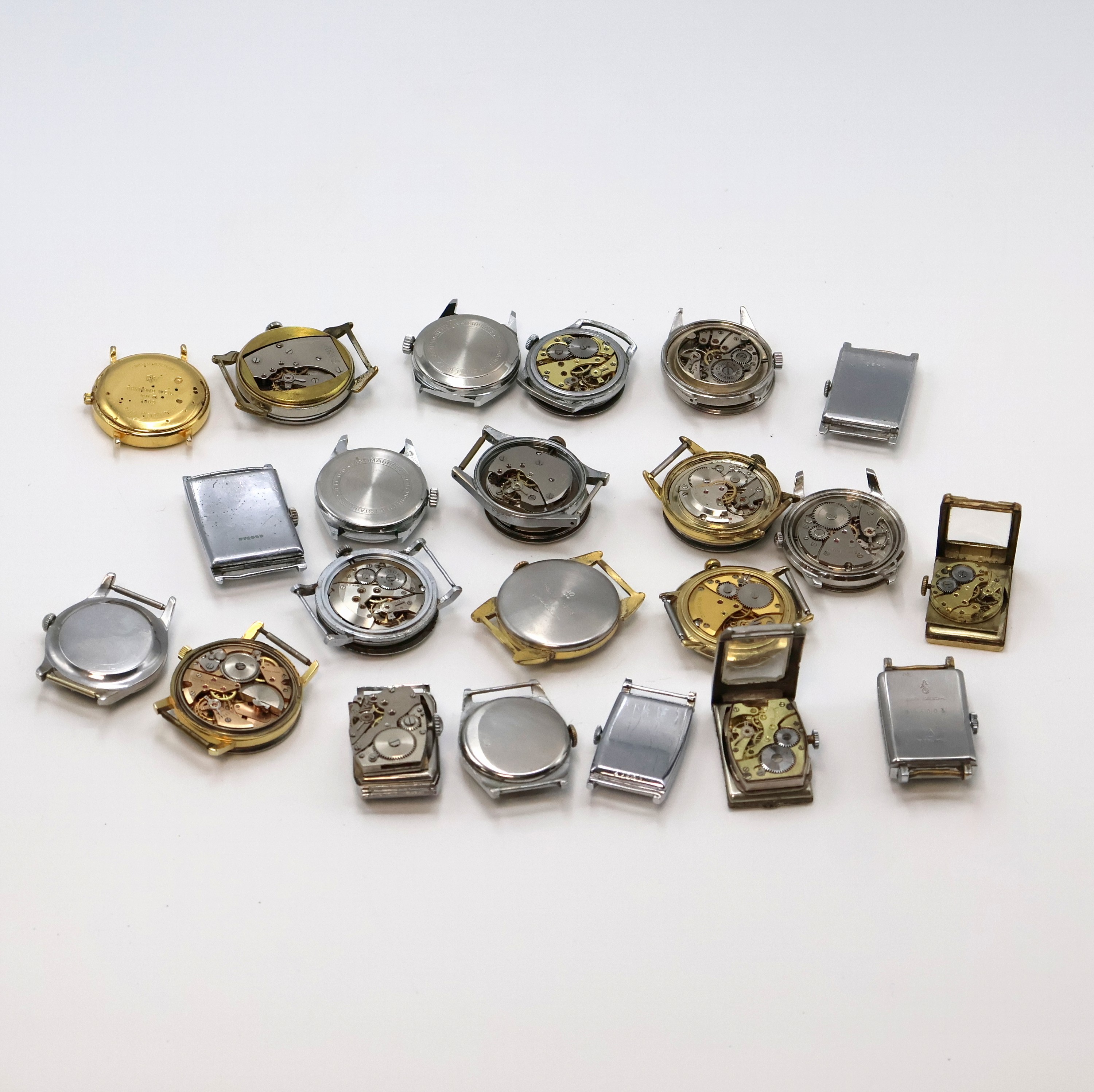 Detail e: 22 Armbanduhren in Stahl/verchromt/vergoldet verschiedener Marken, Schweiz/Deutschland um 1930 - 1980, 1 x Automatik, 21 x Handaufzug, 4 x Stahlgeh., ...