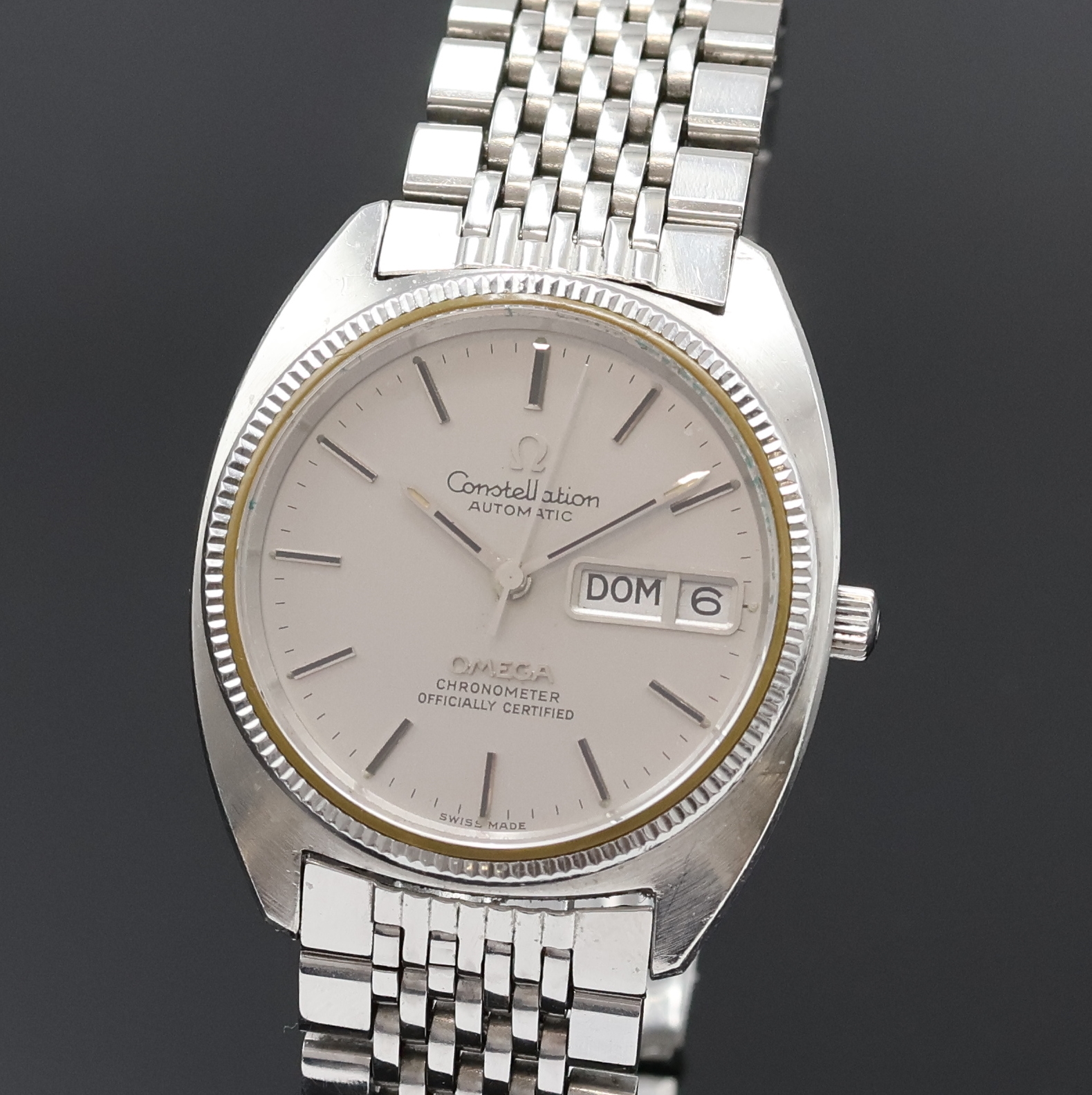 Detail a: OMEGA Constellation Herrenarmbanduhr in Stahl Referenz ST 168 0064, Schweiz um 1974, Automatik, verschr. Boden m. Sternwarten- Symbol, orig. Krone u. ...