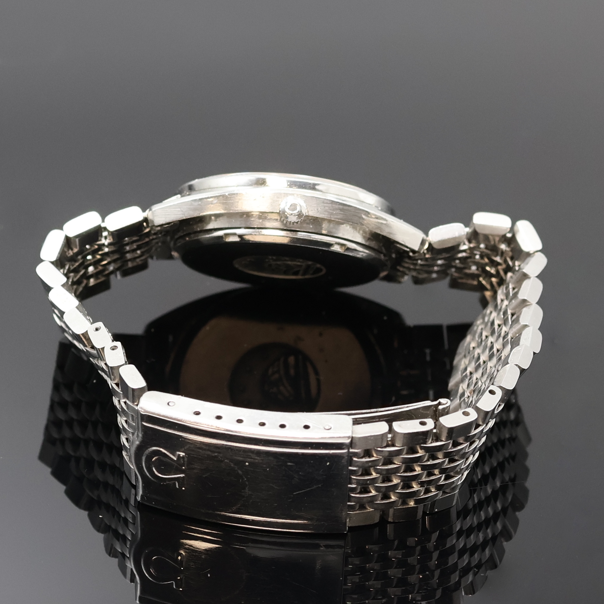 Detail b: OMEGA Constellation Herrenarmbanduhr in Stahl Referenz ST 168 0064, Schweiz um 1974, Automatik, verschr. Boden m. Sternwarten- Symbol, orig. Krone u. ...