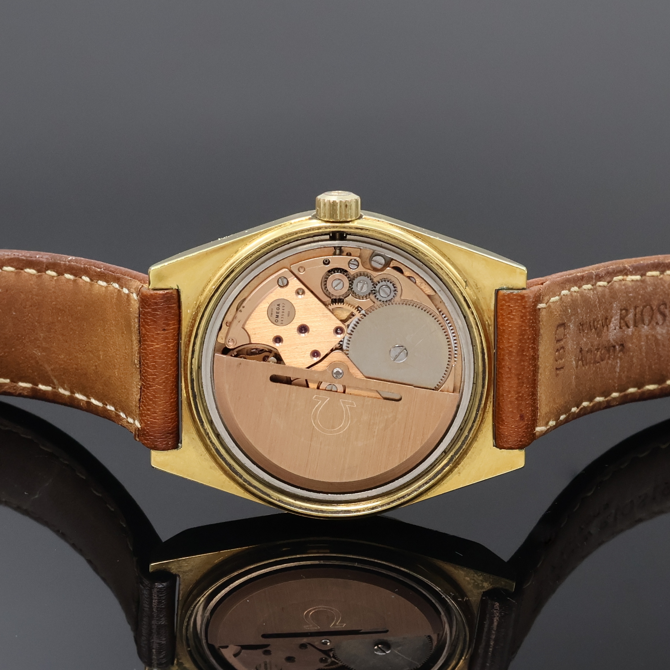Detail d: OMEGA Geneve vergoldete Herrenarmbanduhr Referenz 1660120, Schweiz um 1972, Automatik, verschr. Geh., orig. Krone u. Glas, silb. Zifferbl., gold. ...