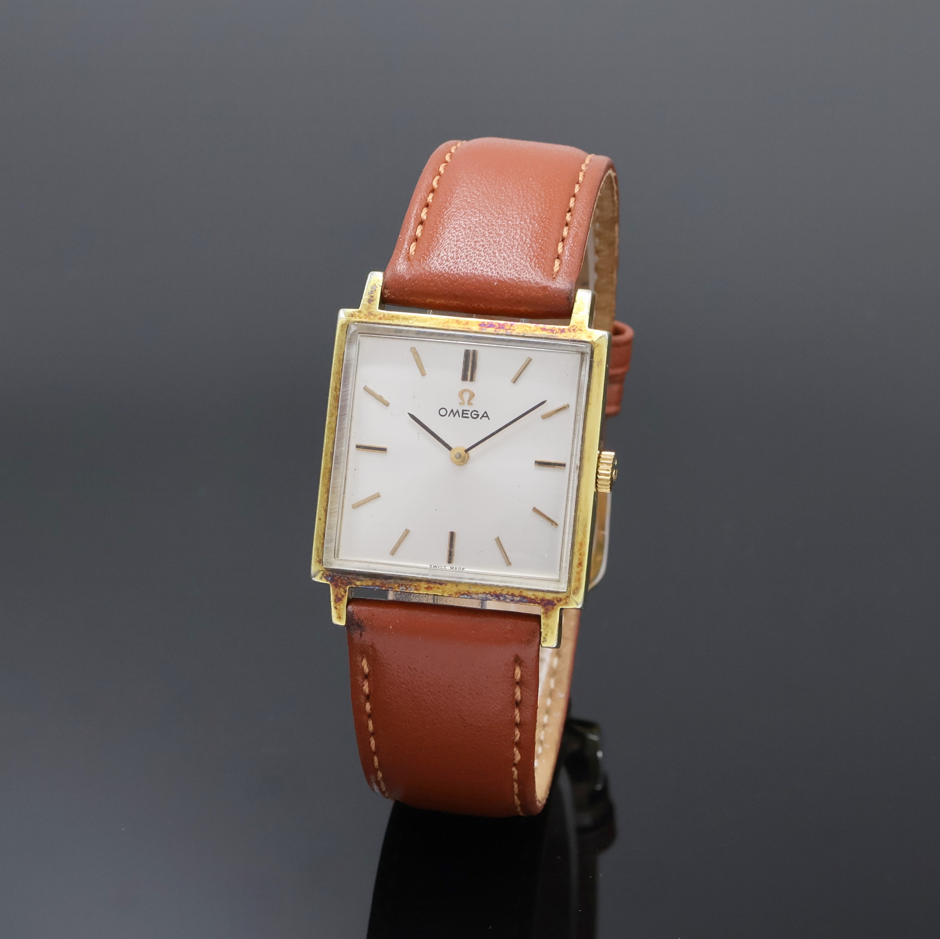 Image 27059117 - OMEGA quadratische Armbanduhr im vergoldeten Gehäuse Referenz 111.024, Schweiz um 1967, ...