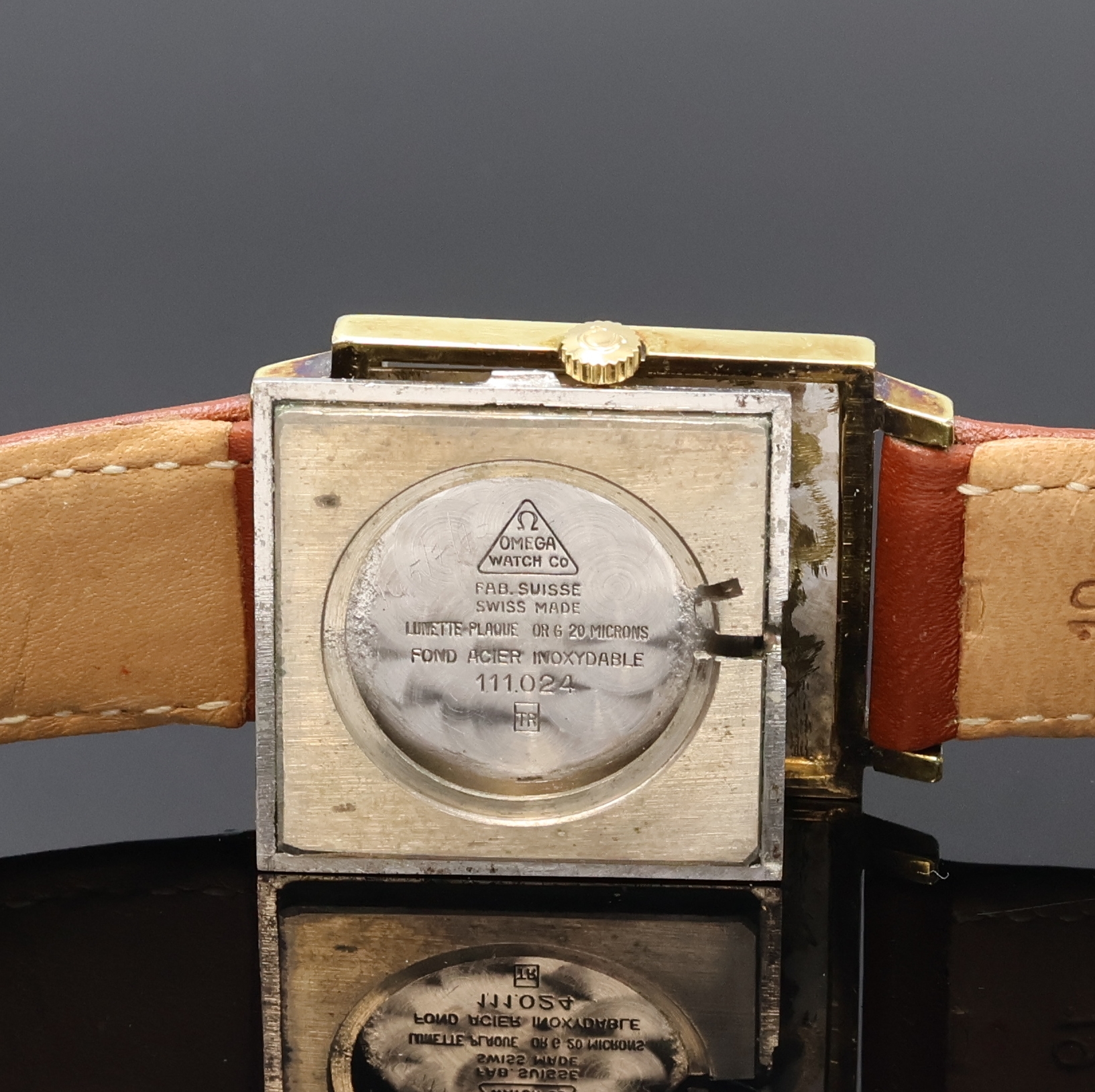 Detail e: OMEGA quadratische Armbanduhr im vergoldeten Gehäuse Referenz 111.024, Schweiz um 1967, Handaufzug, 2-tlg. Geh. m. aufgedr. Stahlboden, orig. Glas ...