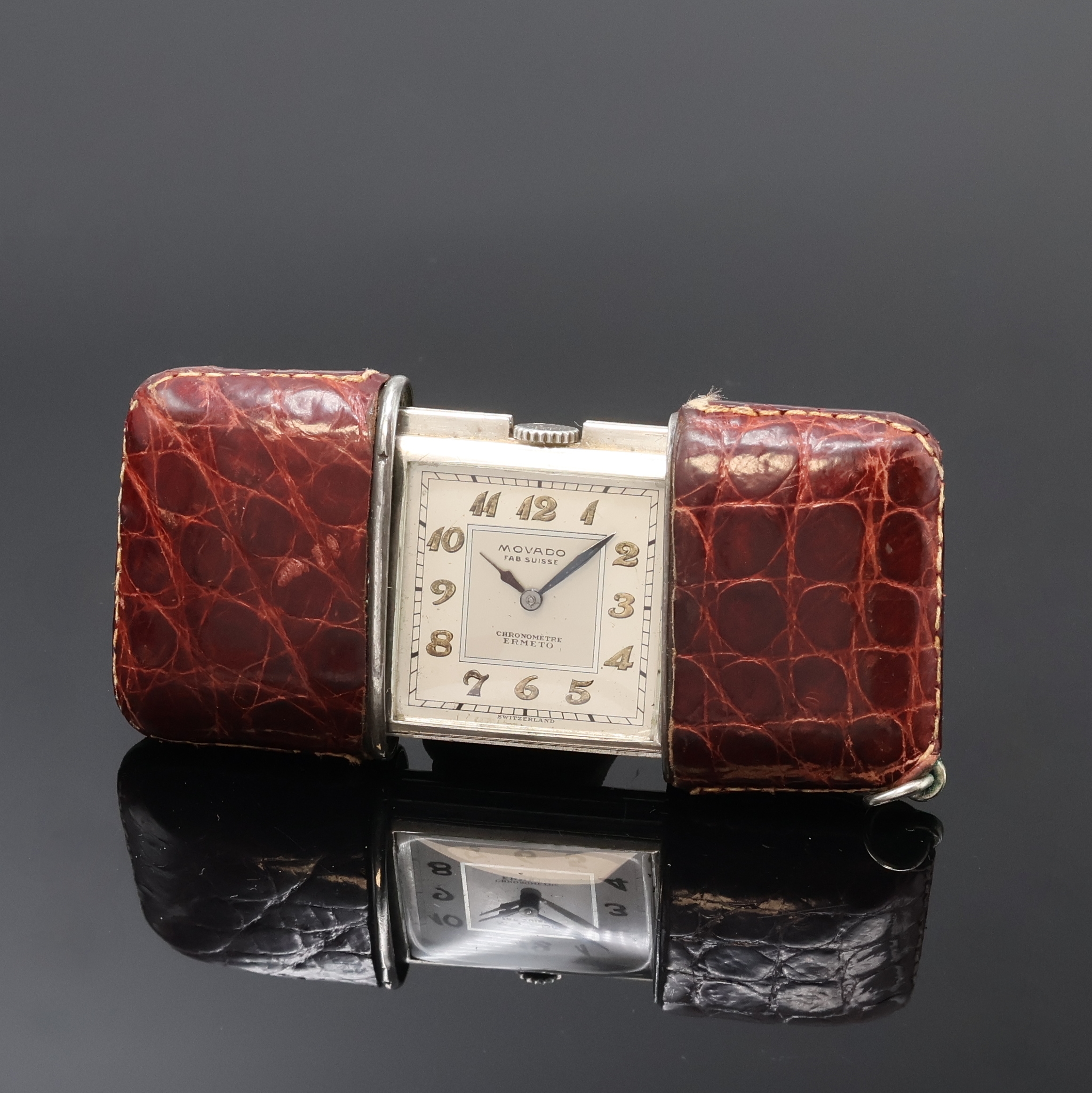 Detail b: MOVADO Ermeto in Silber im original Etui, Schweiz um 1930, Handaufzug, Leder-bezogenes Schiebe-Geh., silb. Duoton-Zifferbl., Breguet- Leuchtzahlen, ...
