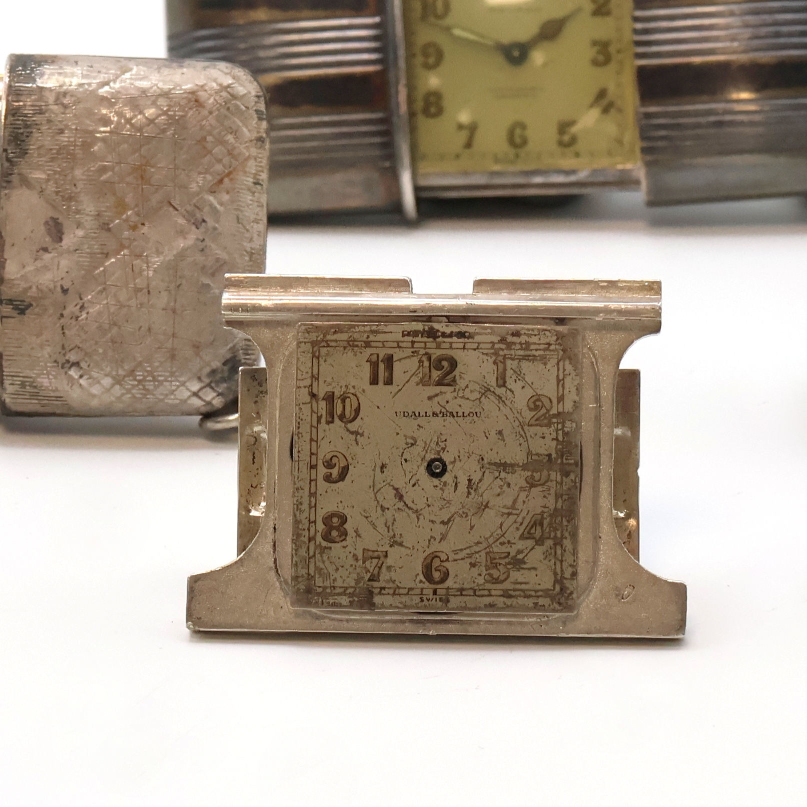 Detail a: 4 MOVADO Ermeto Schiebeührchen in Silber und eine Silberkette, Schweiz um 1930, Schiebeaufzug/Handaufzug, Geh.: 1 x Streifenguill., 1 x ehem. Tula, ...
