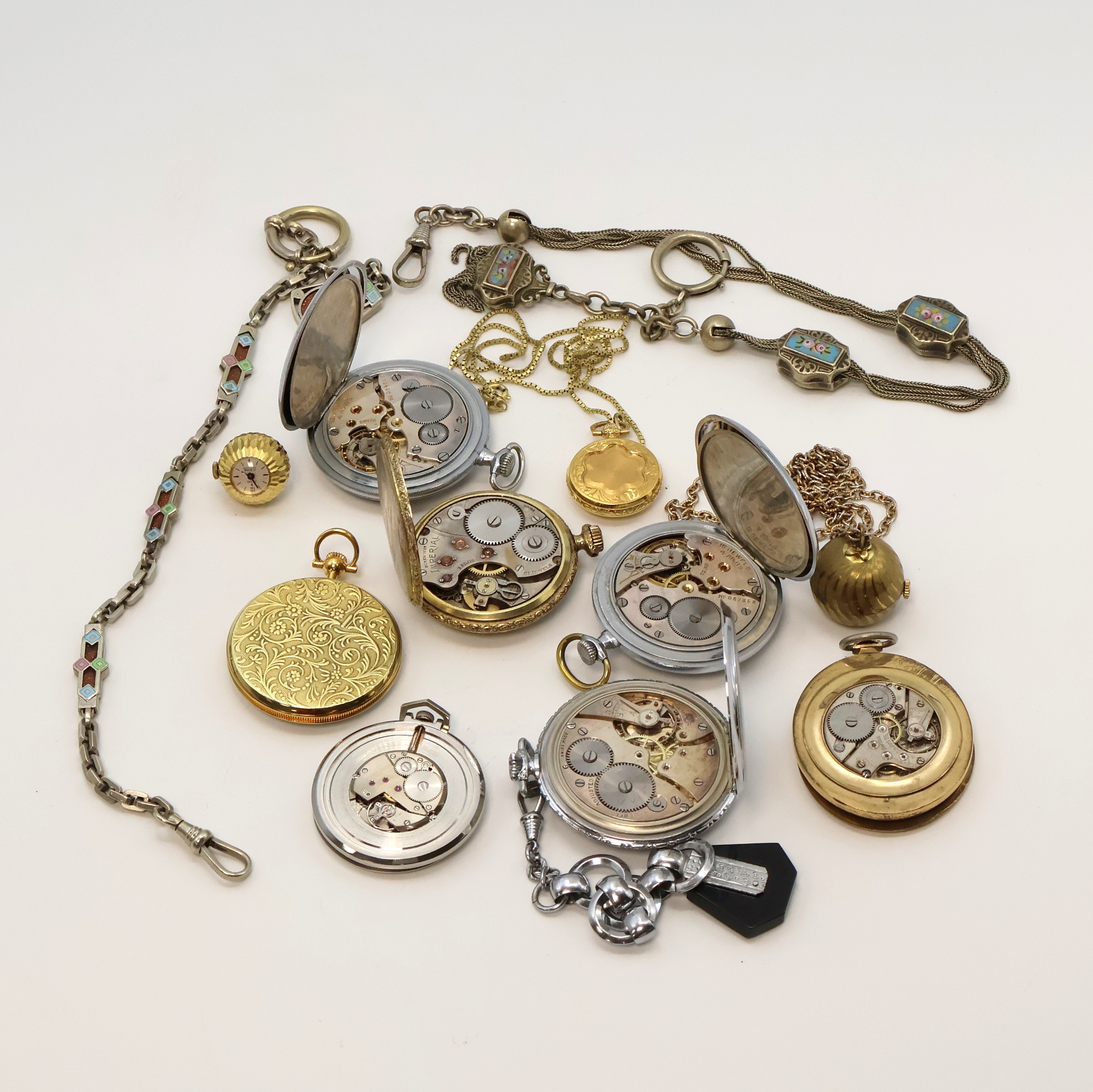 Detail d: 8 offen Taschenuhren, 2 Kugeluhren und 2 Ketten, Schweiz um 1910 bis 1990, vernickelte/vergoldete Gehäuse, 9 x Handaufzug, 1 x quarz, Marken wie: ...