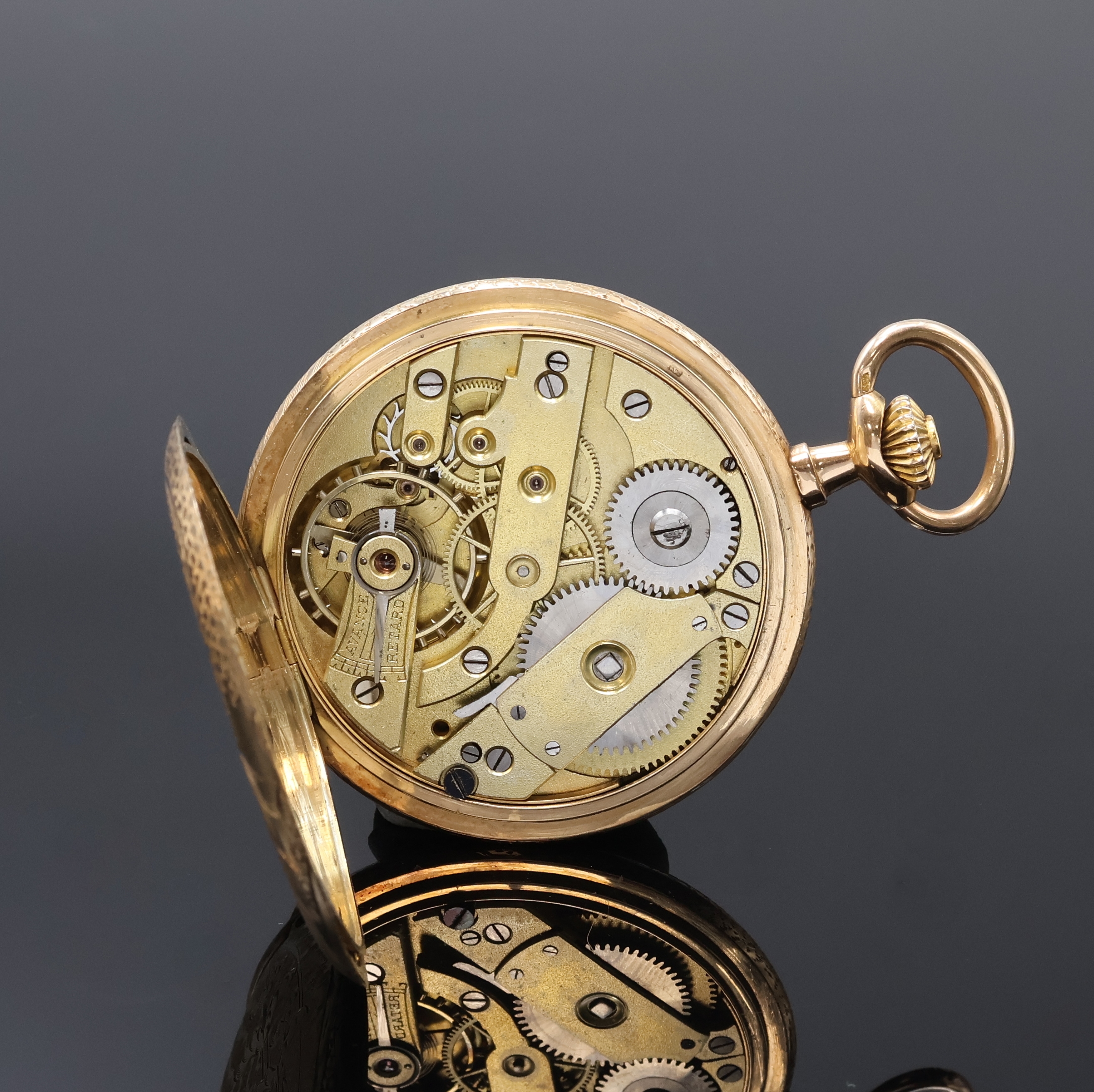 Detail g: MOVADO Savonette Herrentaschenuhr in RG 585/000, Schweiz um 1930, floral graviertes 3-Deckel Goldgeh., verg. Metallzifferbl. strahlen-guill., kl. ...