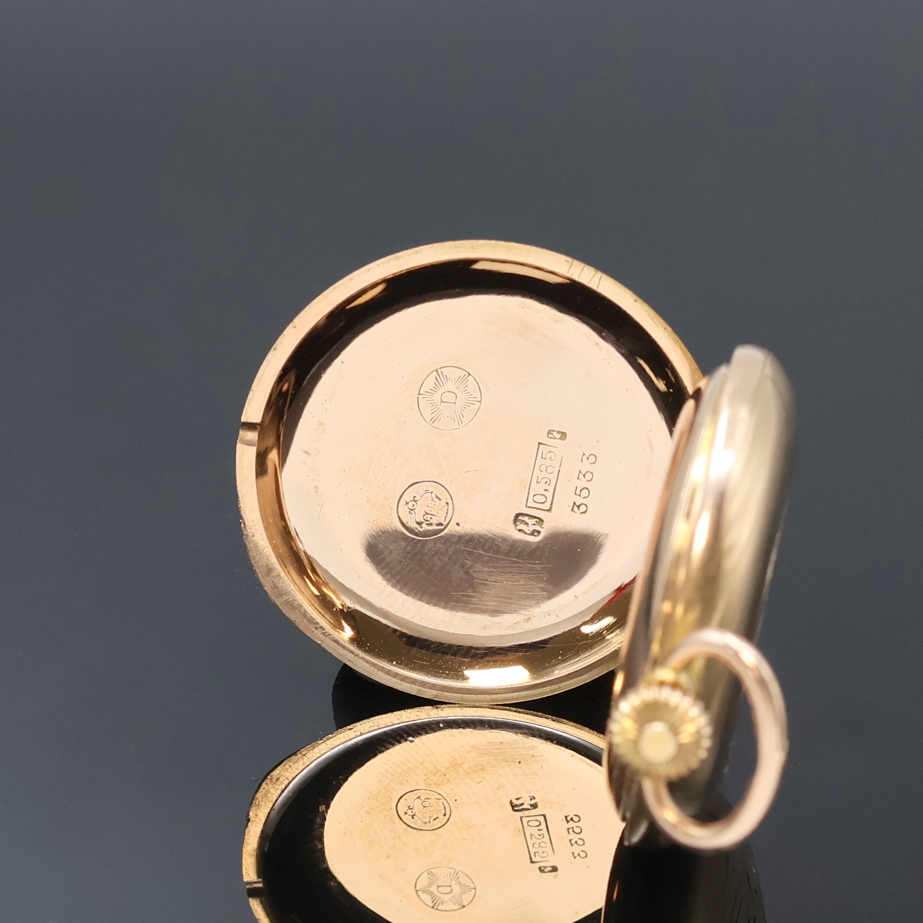 Detail c: MONOPOL DÜRRSTEIN Damensavonette in RG 585/000, Schweiz um 1915, glattes 3-Deckel Goldgeh., Sprungdeckel m. Schmuckmonogramm, strahlen-guill., vers. ...