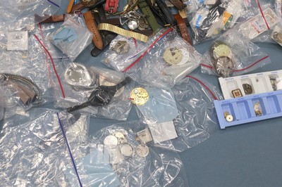 27059179g - Großes Konvolut für Reparaturzwecke, diverse Teile für Armband-, Taschenuhren etc. ...