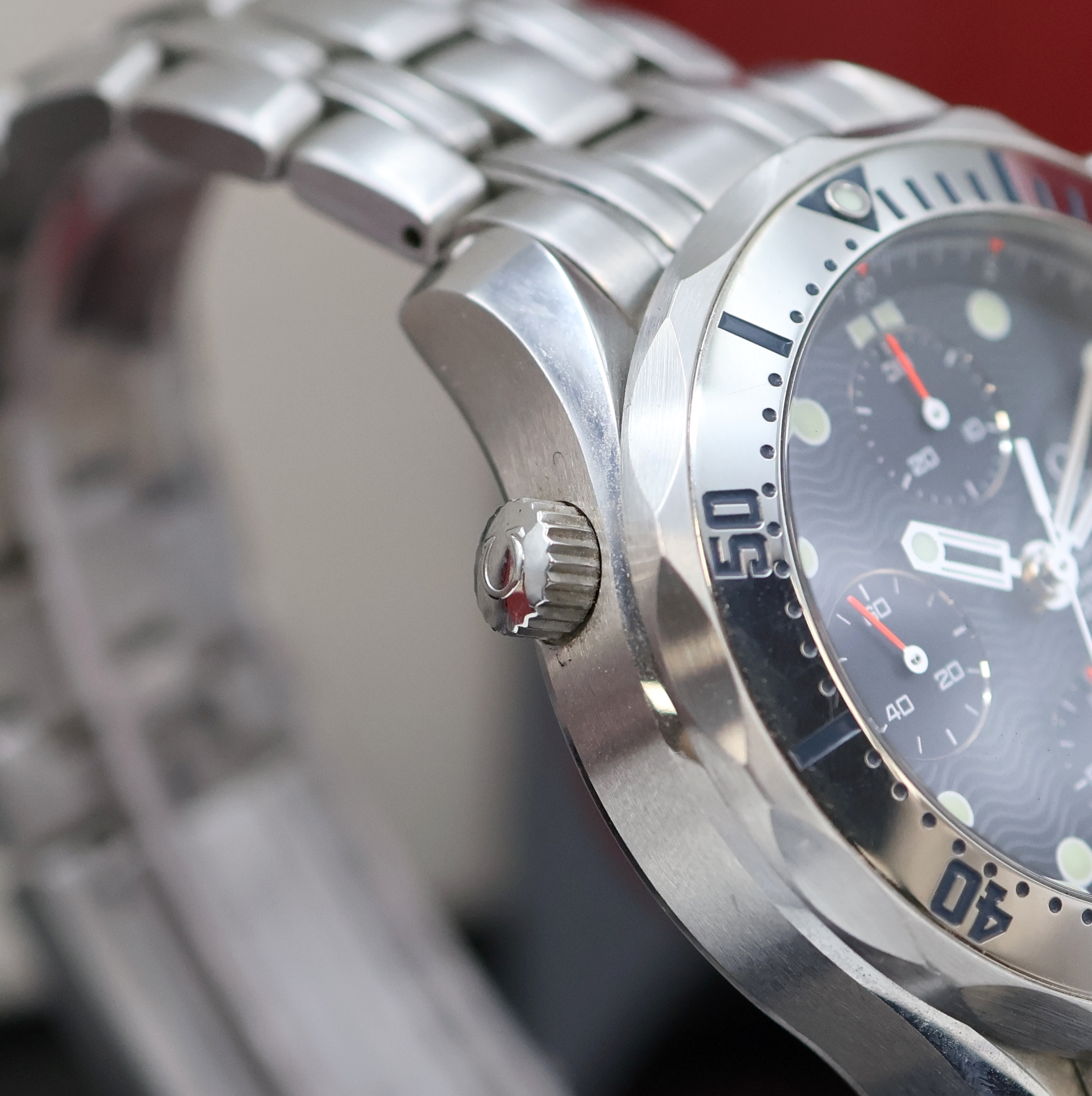 Detail d: OMEGA Seamaster Professional Chronometer Armbandchronograph in Stahl Referenz 25988000, Schweiz verk. lt. beil. Pap. 09/2002, Automatik, orig. ...