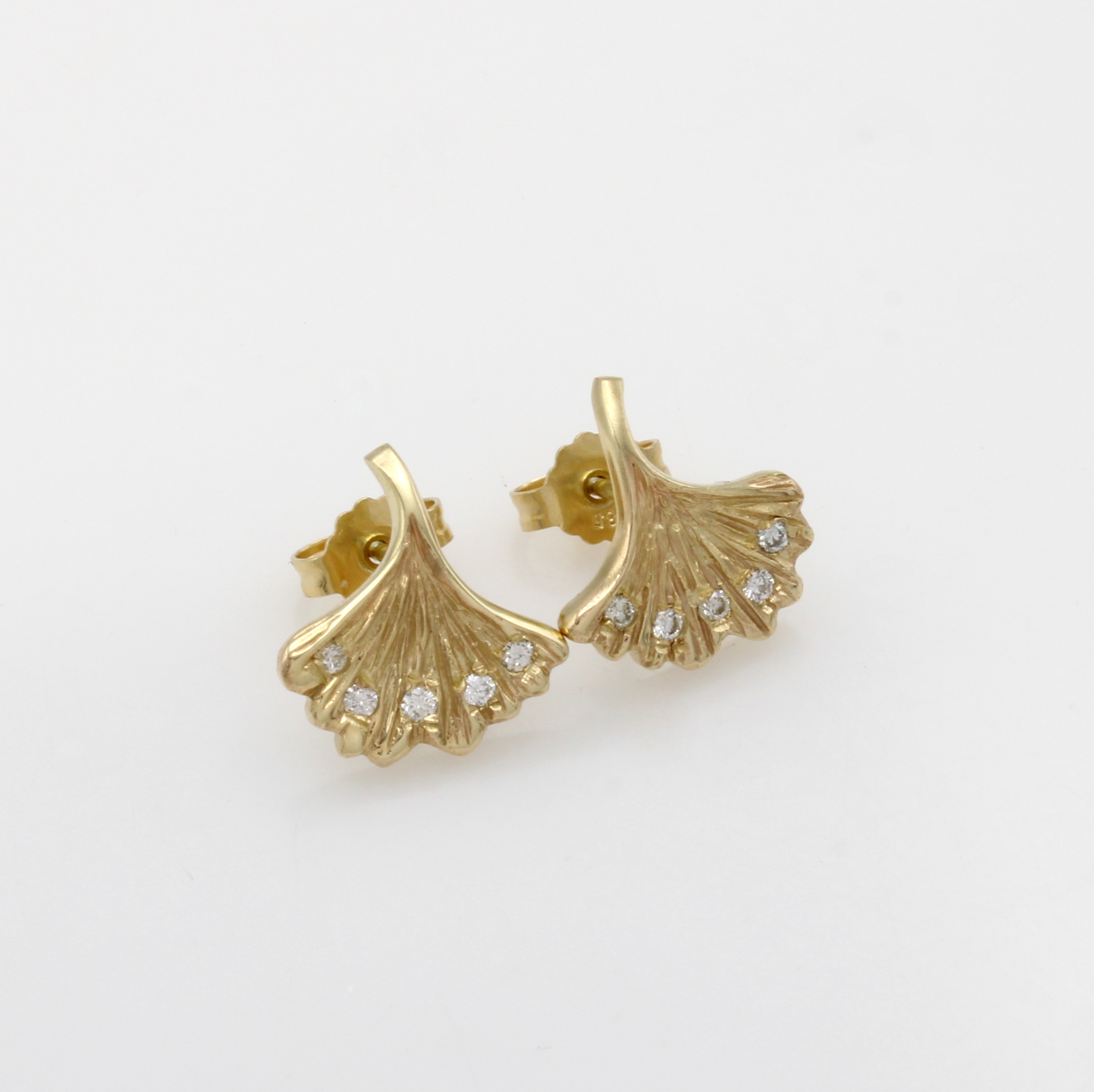 Image 27059349 - Paar Ohrstecker ´Ginkgoblätter´ mit Brillanten, GG 585/000, Brill. zus. ca. 0.16 ct ...