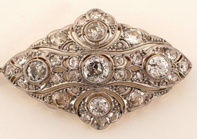 27059336b - 14 kt Gold Art Deco Diamant-Brosche, um 1920, GG 585/000 gepr., schauseitig Platin, ...