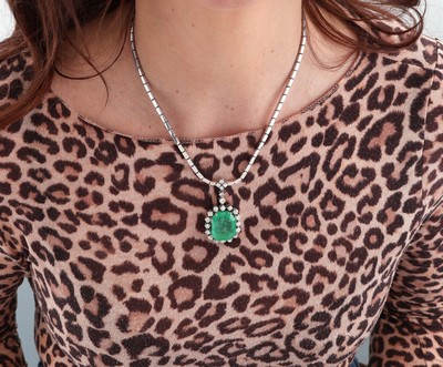 27059360a - 14 kt Gold Smaragd-Brillant-Collier, 1970er Jahre, WG 585/000, Mittelteil mit bewegl. ...