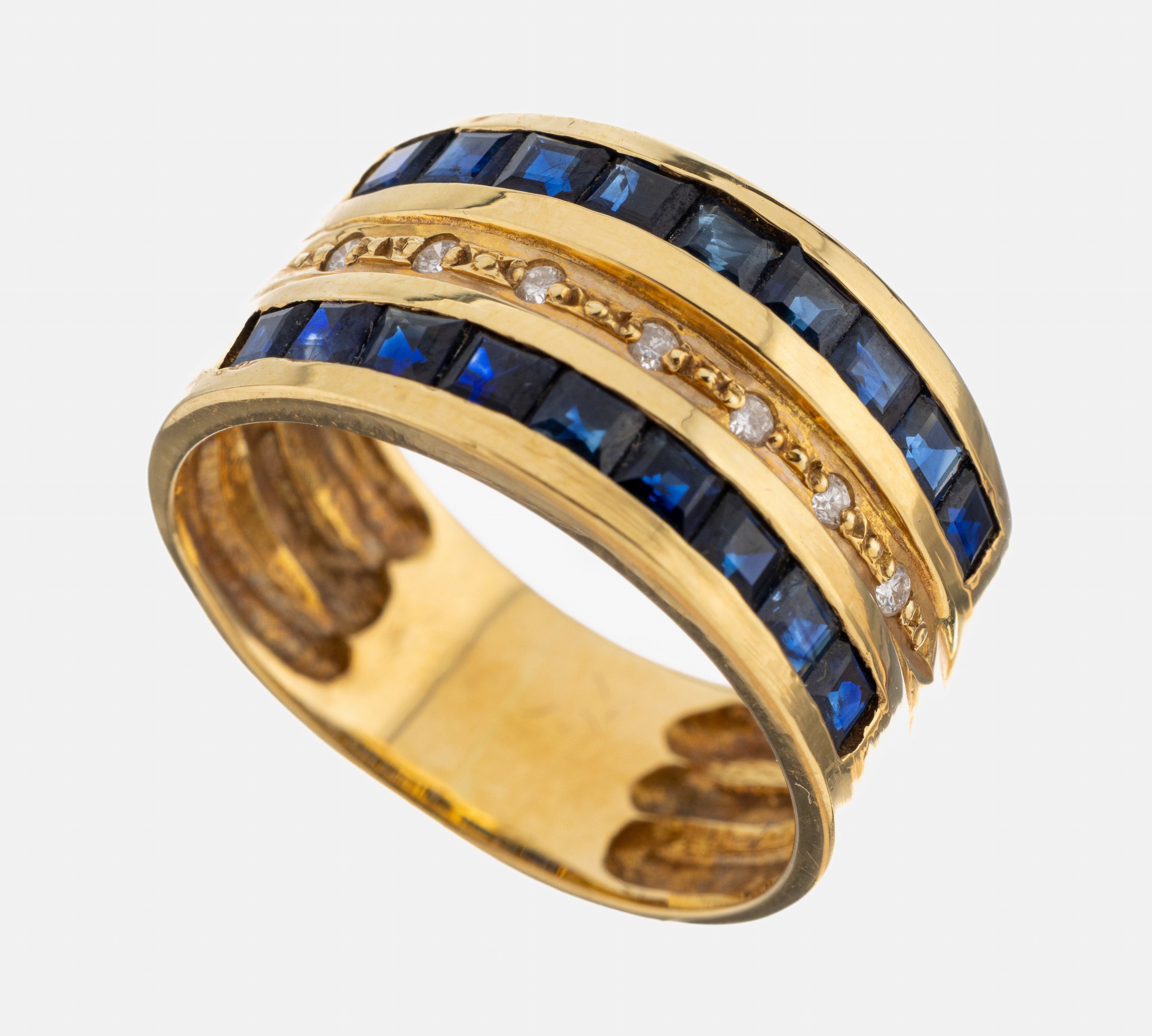 Image 27059603 - 18 kt gold sapphire-brilliant-ring , YG 750/000, 18 sapphire squares total approx. 0.36 ...