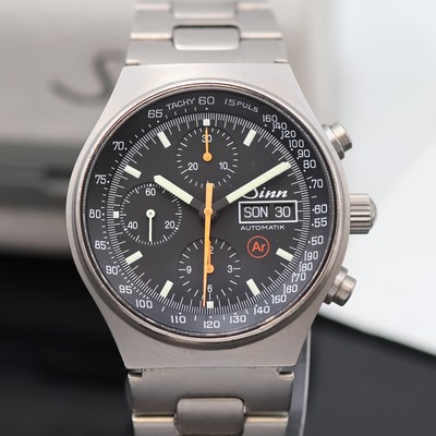 27059690b - SINN Armbandchronograph Referenz 144, Deutschland um 1995, Automatik, Titangeh. inkl. ...
