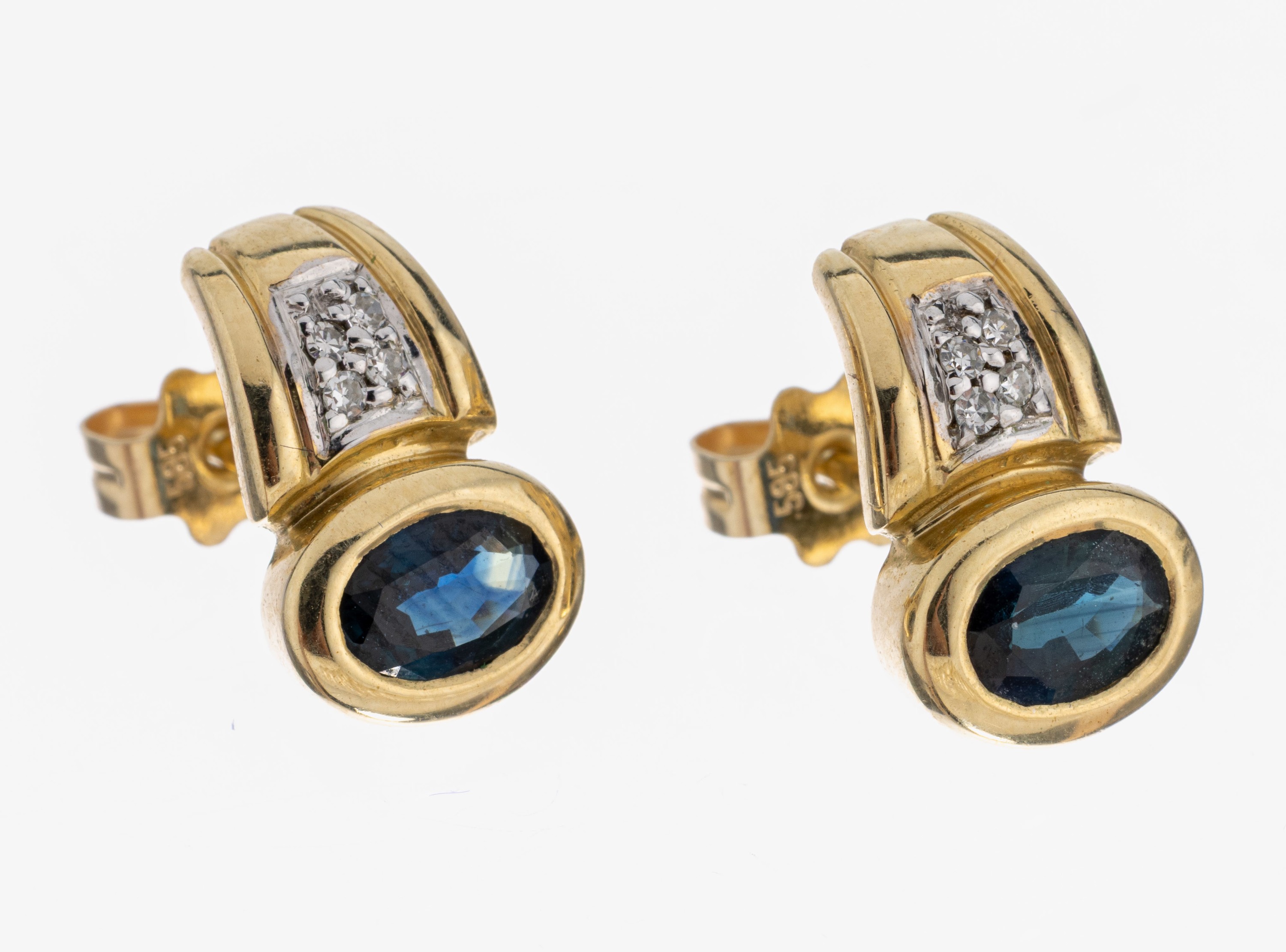 Image 27059796 - Pair of 14 kt gold sapphire-diamond-earrings , YG/WG 585/000, oval bevelled sapphires ...