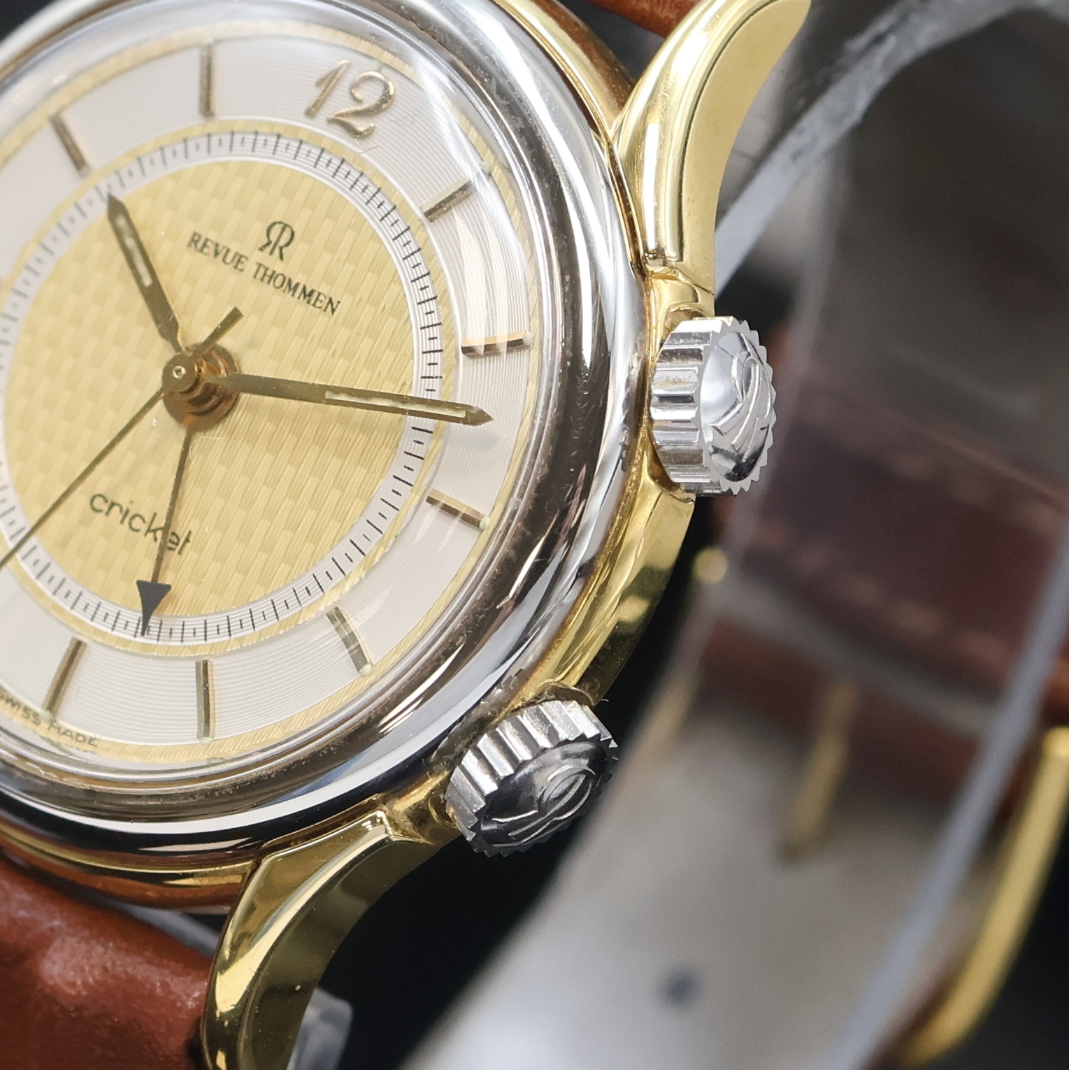 Detail c: REVUE THOMMEN Armbandwecker Serie Cricket Referenz 7923001, Handaufzug, z. T. verg. Metallgeh. inkl. orig. Lederband m. orig. Dornschl., ...