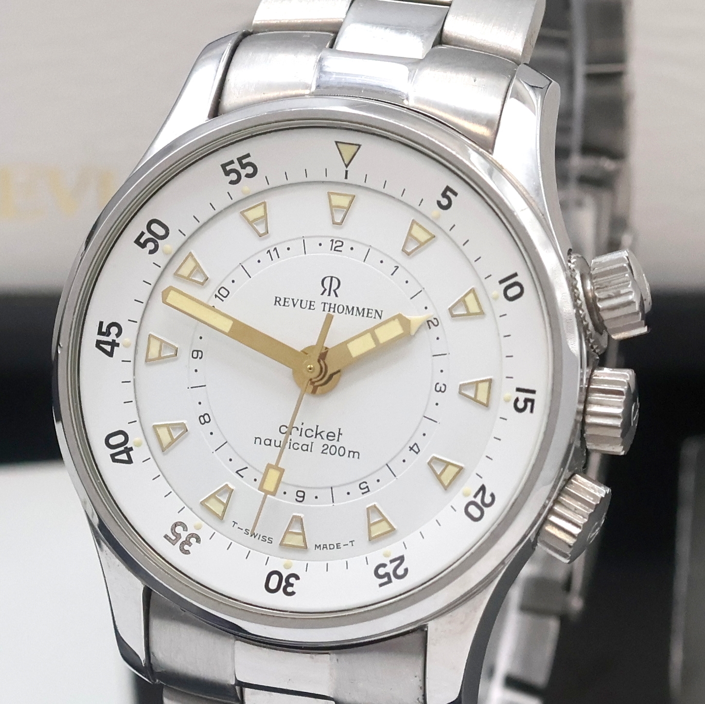 Detail a: REVUE THOMMEN Cricket Nautical auf 2.400 Stück limitierte Armbanduhr Referenz 791001, Handaufzug, Sondermodell in Edelstahl inkl. orig. Gliederband ...