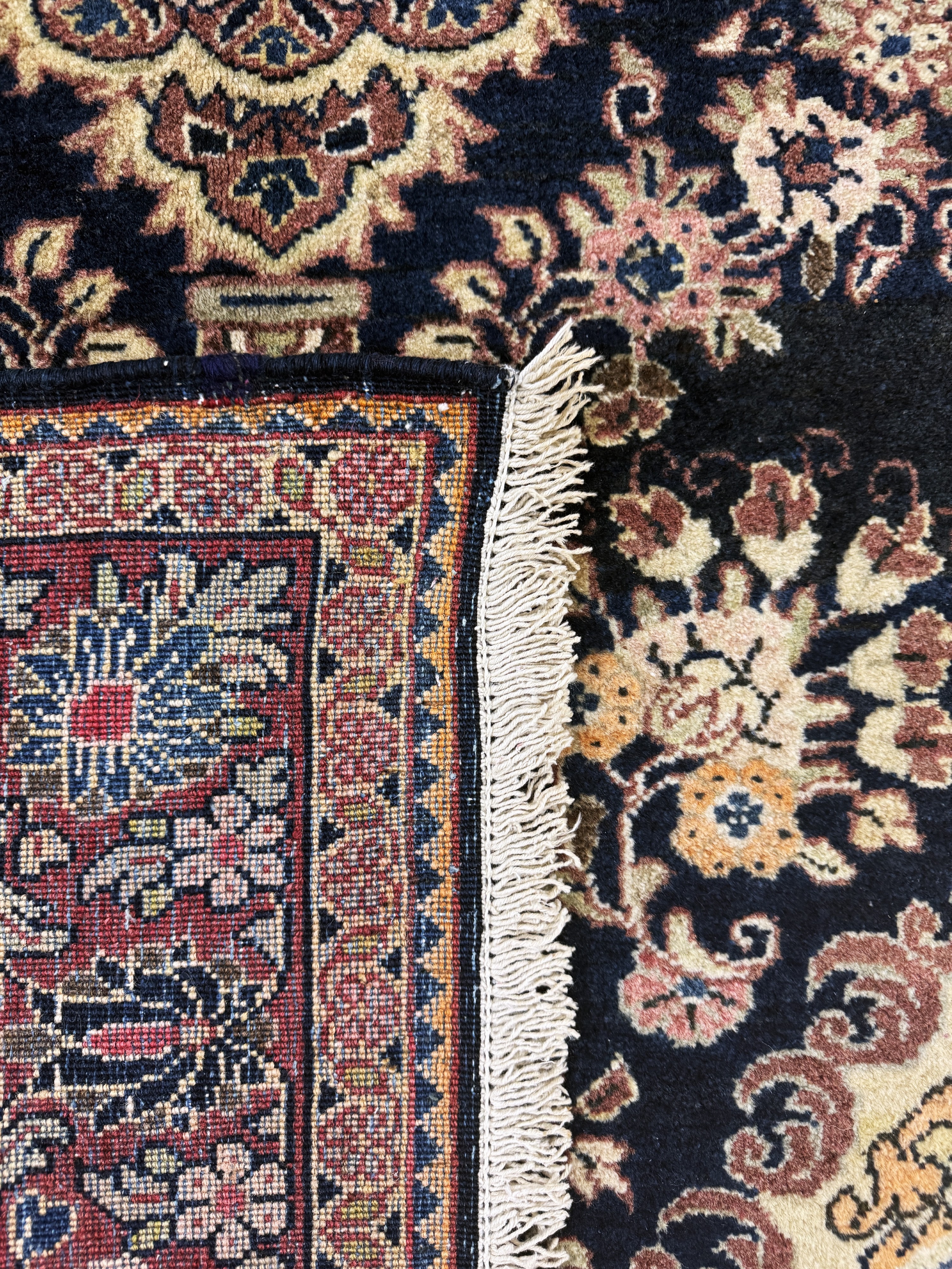 Detail e: Djosan alt, Persien, Anfang 20.Jhd, Wolle auf Baumwolle, ca. 204 x 134 cm, EHZ: 2(Abrasch)