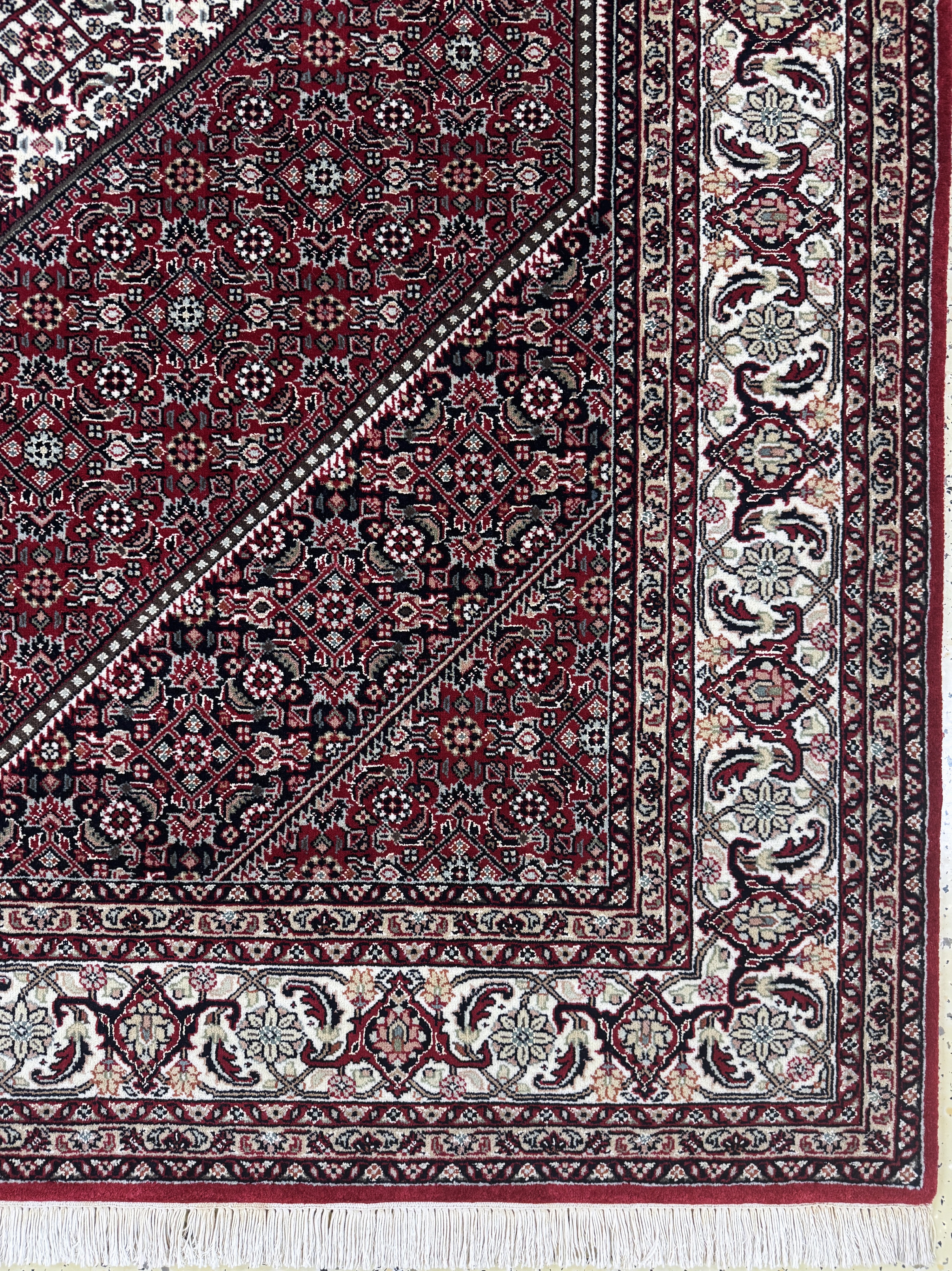 Detail a: Bidjar fein, Indien, Ende 20.Jhd, Korkwollemit Seide, ca. 236 x 176 cm, EHZ: 1-2