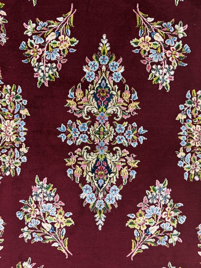 27059815g - Kerman´Arjomand´ signiert, Persien, Mitte 20.Jhd, Wolle auf Baumwolle, ca. 300 x 300 ...