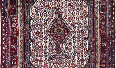 27059821b - Sarogh alt, Persien, Mitte 20.Jhd, Wolle auf Baumwolle, ca. 196 x 128 cm, EHZ: 2 ...