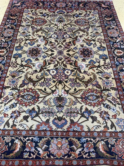 27059856e - Täbriz, Rumänien, Mitte 20.Jhd, Wolle auf Baumwolle, ca. 240 x 174 cm, ...