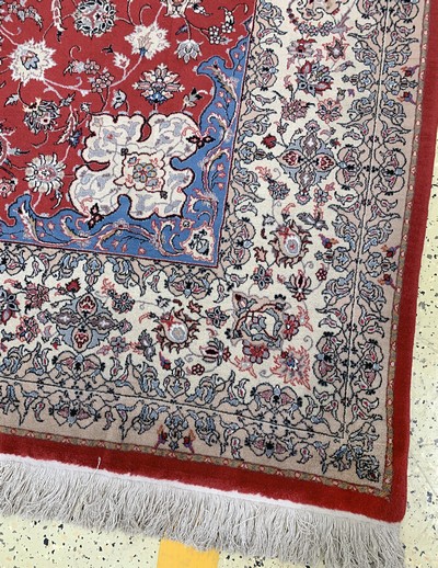 27059858f - Esfahan fein, China, Mitte 20.Jhd, Korkwolle auf Baumwolle, ca. 297 x 198 cm, ...