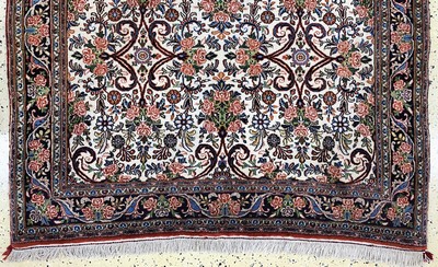27059860c - Rosenbidjar Kork alt, Persien, Mitte 20.Jhd, Korkwolle auf Baumwolle, ca. 214 x 130cm, ...