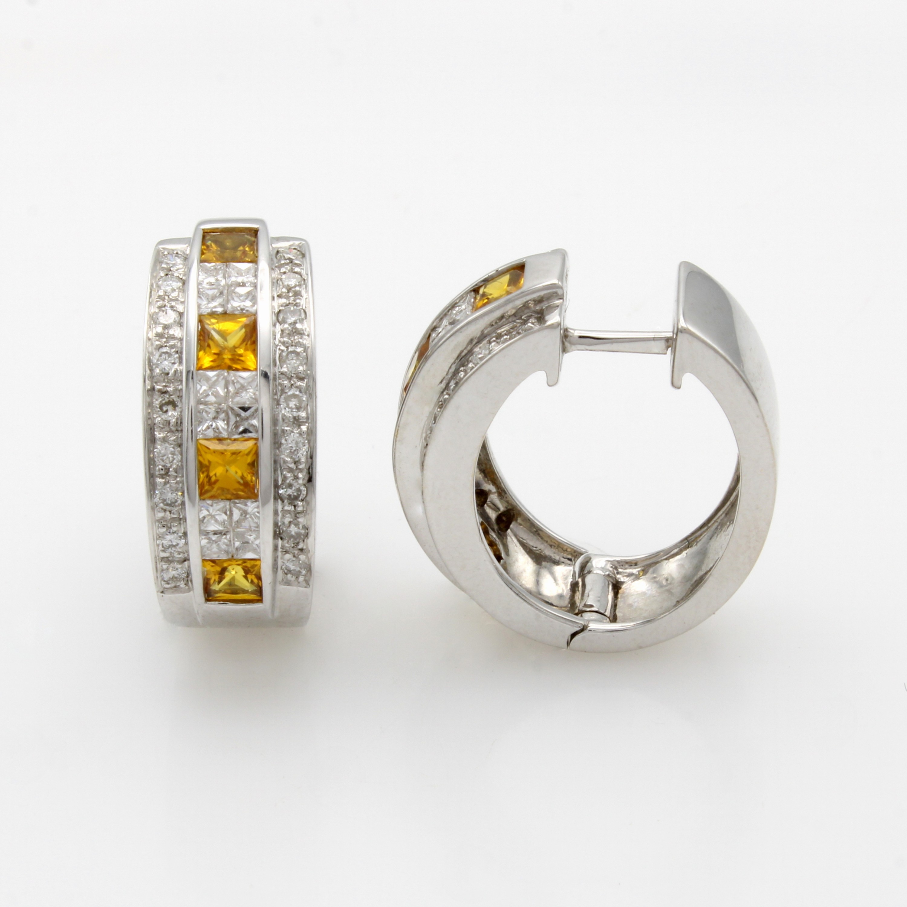 Image 27060419 - Paar Klappcreolen mit Saphiren, Diamanten und Brillanten, WG 750/000, gelbe ...