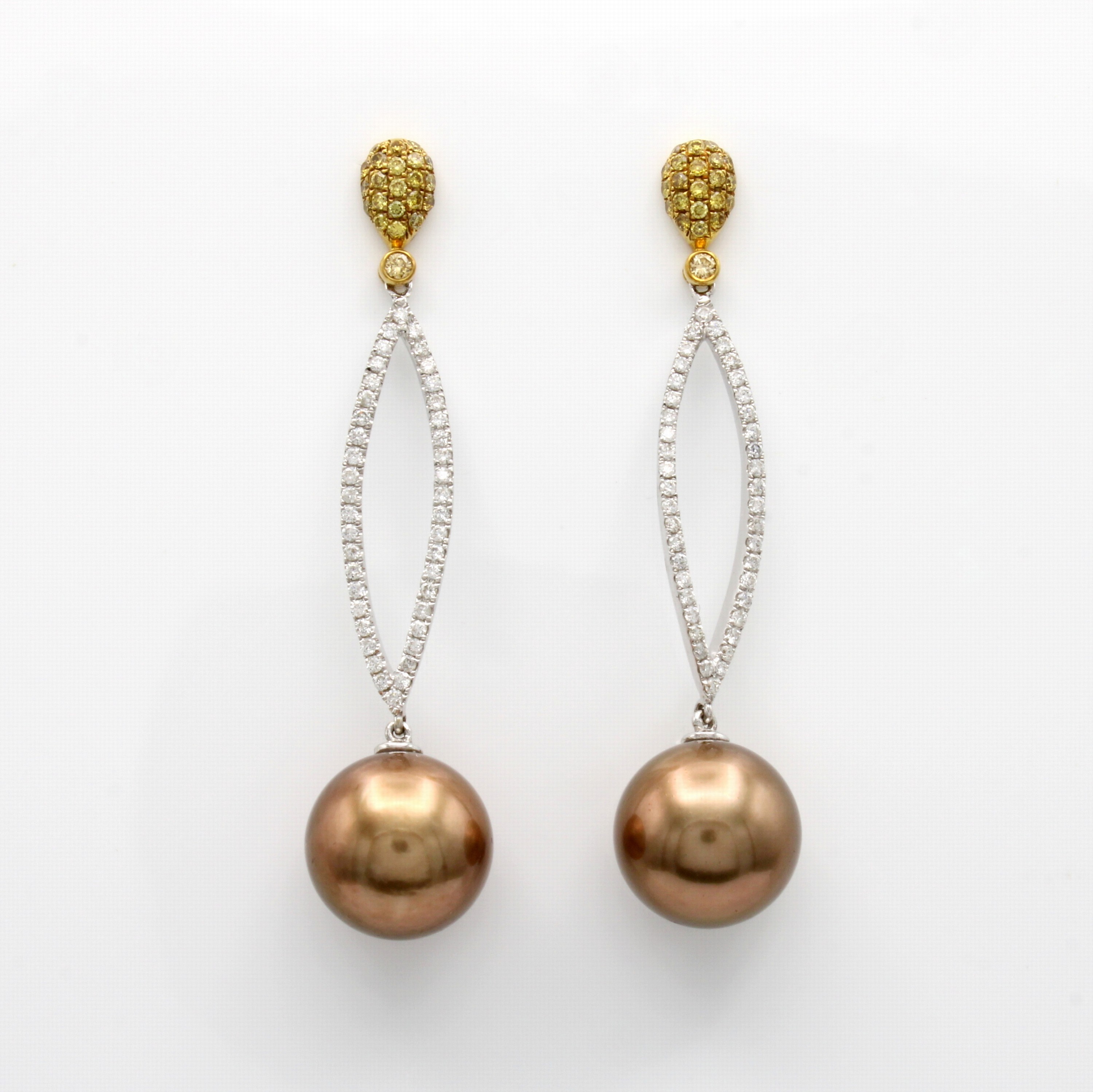Image 27060433 - Paar Ohrgehänge mit Tahitiperlen, Diamanten und Brillanten, WG/GG 750/000, ...