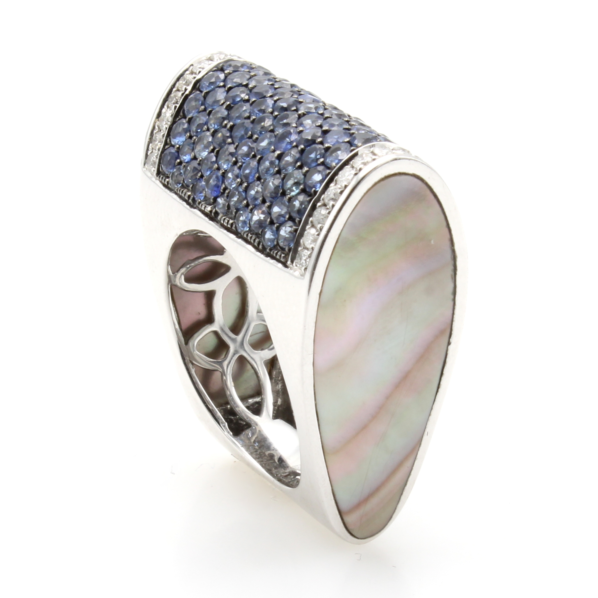 Image 27060497 - Ring mit Brillanten, Perlmutt und Saphiren, WG 750/000, 26 Brill. zus. ca. 0.24 ct ...