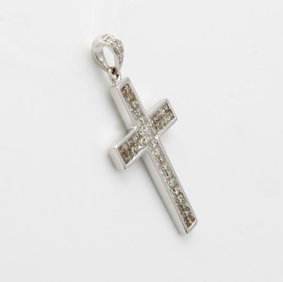 27060426a - Kreuzanhänger mit Diamanten, WG 750/000, 62 Diam. im Princess-Cut zus. ca. 1.00 ct ...