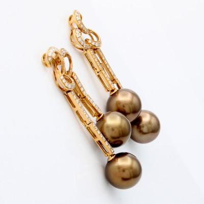 27060441a - Paar Ohrgehänge mit Tahitiperlen und Brillanten, RG 750/000, verschlungenes Oberteil m. ...