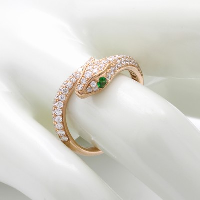 27060461a - Ring ´Schlange´ mit Brillanten und Tsavoriten,RG 750/000, 80 Brill. zus. ca. 0.58 ct ...