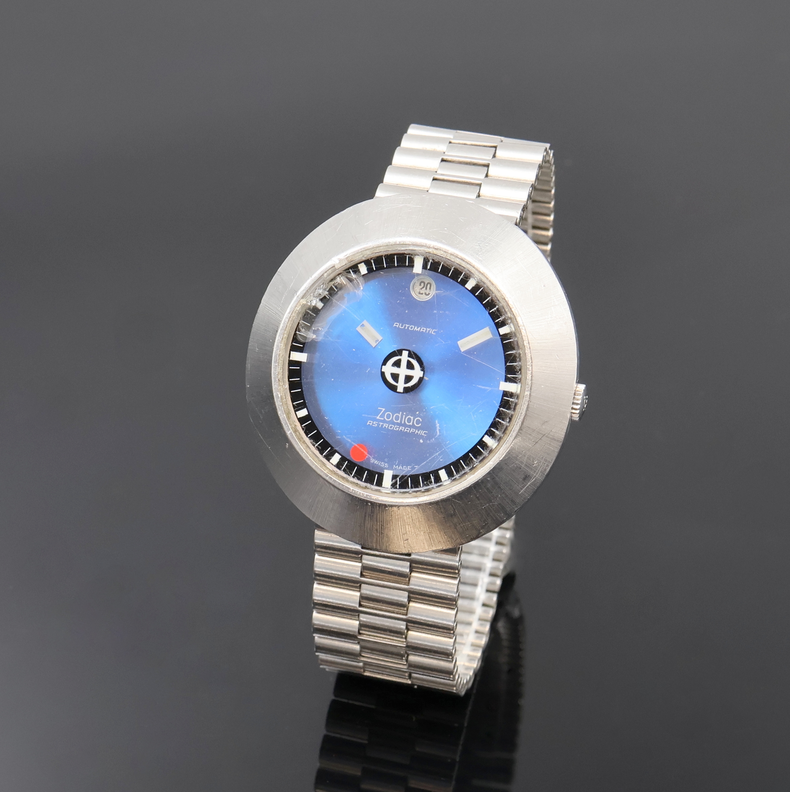 Image 27060917 - ZODIAC Astrographic Herrenarmbanduhr mit mysteriöser Anzeige in Stahl, Schweiz um 1970, ...