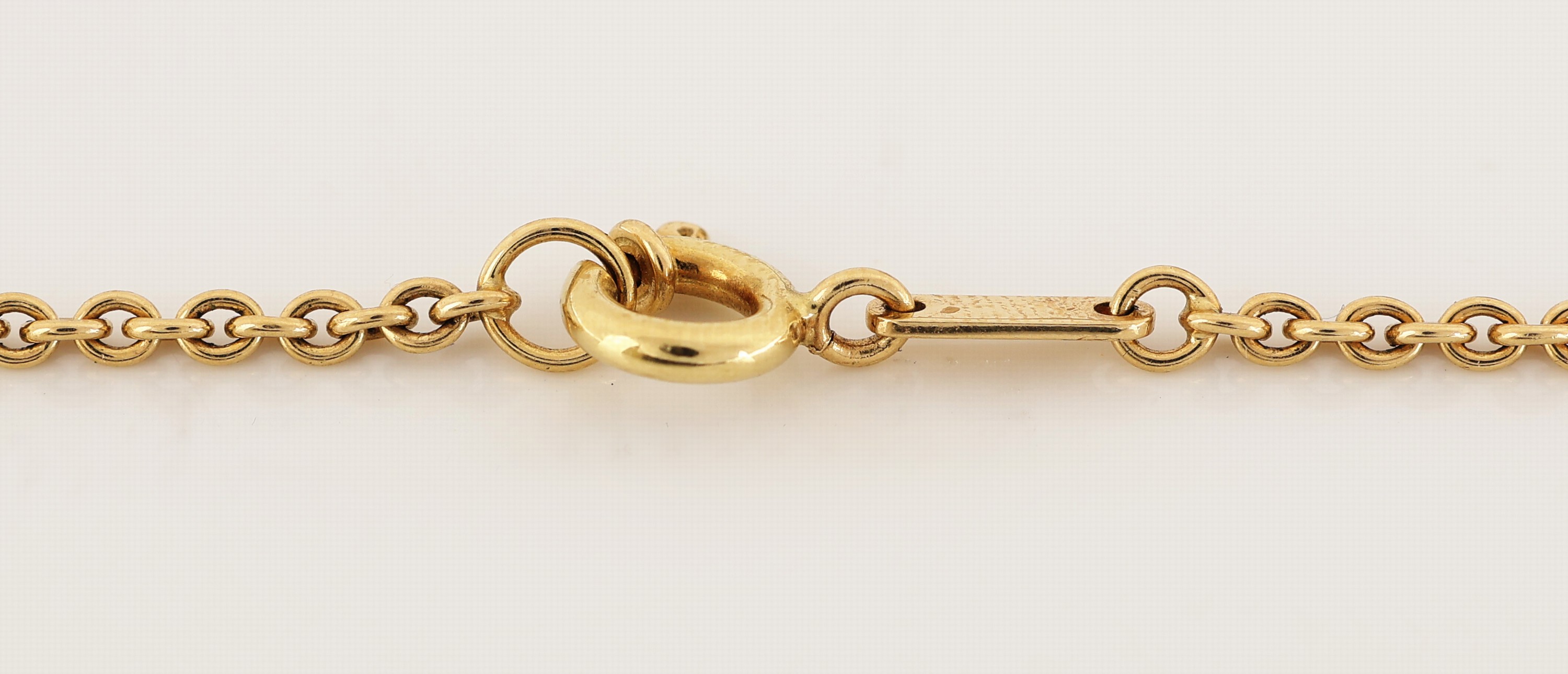 Detail d: 18 kt Gold Opal-Anhänger, GG 750/000, Oberfläche strukt., Boulderopal mit schönem Farbspiel in Blau, Grün und Rot, L. ca. 3.5 cm, an Kette, L. ...