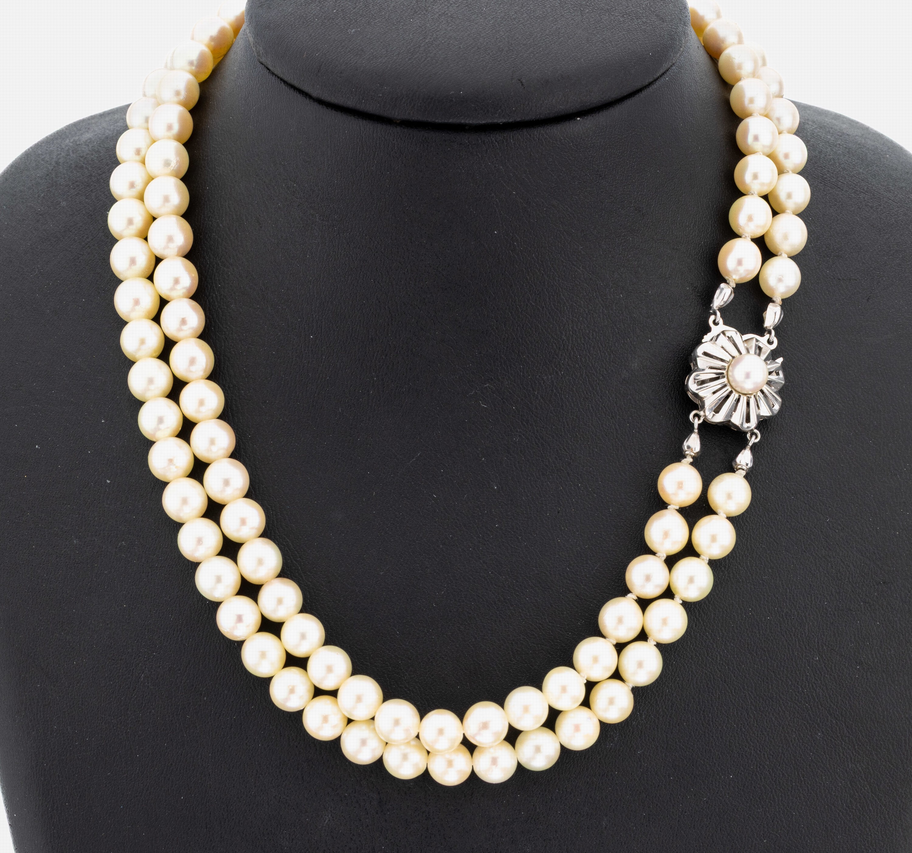 Image 27061039 - Perl-Collier mit 14 kt Gold Schließe, WG 585/000, 2-rhg., cremefarb. Akoyazuchtperlen, ...