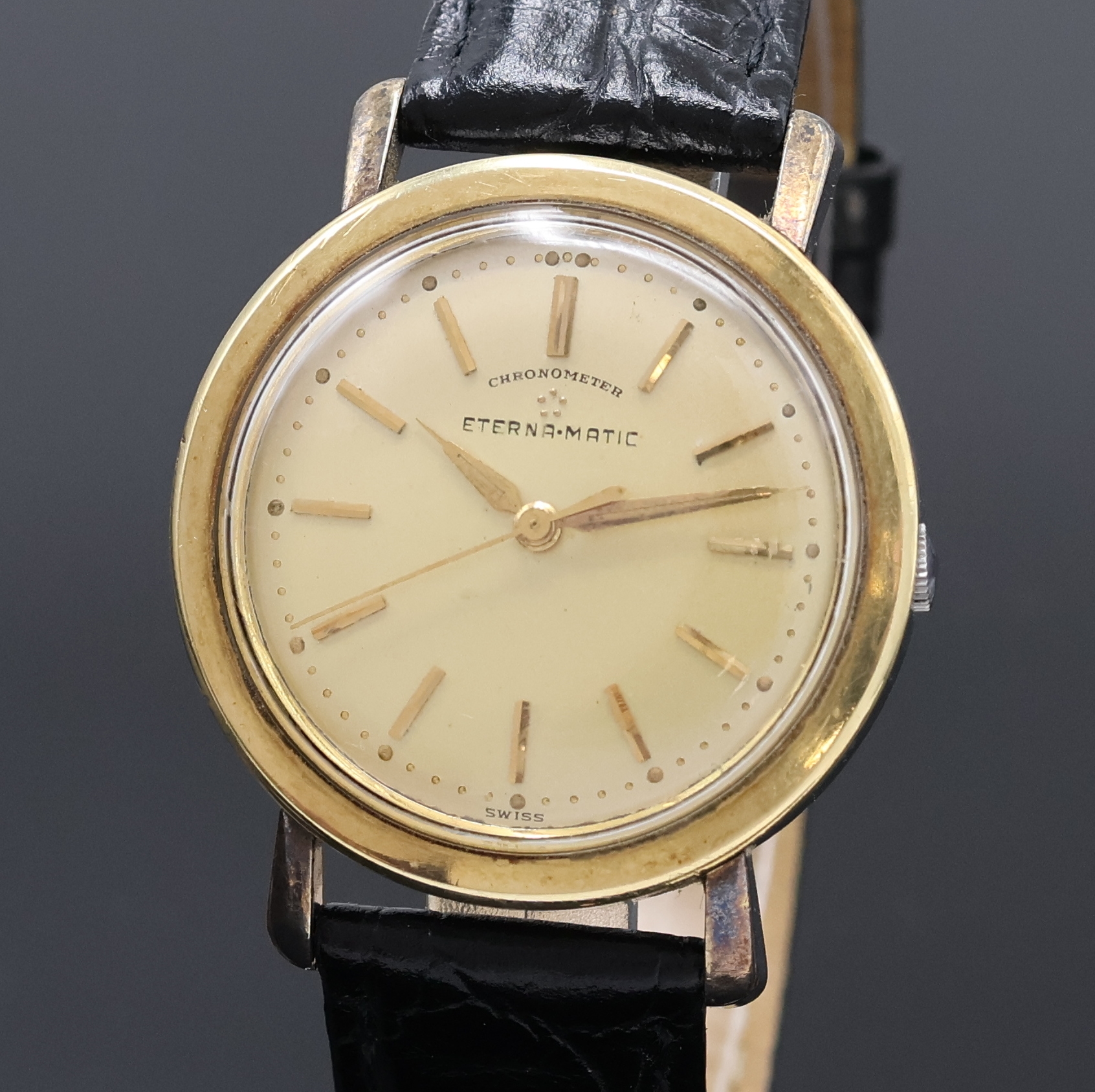 Detail a: ETERNA-MATIC Chronometer Armbanduhr, Schweiz um 1958, Automatik, Edelstahlgeh., Lünette wie Bandanst. mit Goldhaube, vers. Zifferblatt m. aufges. ...