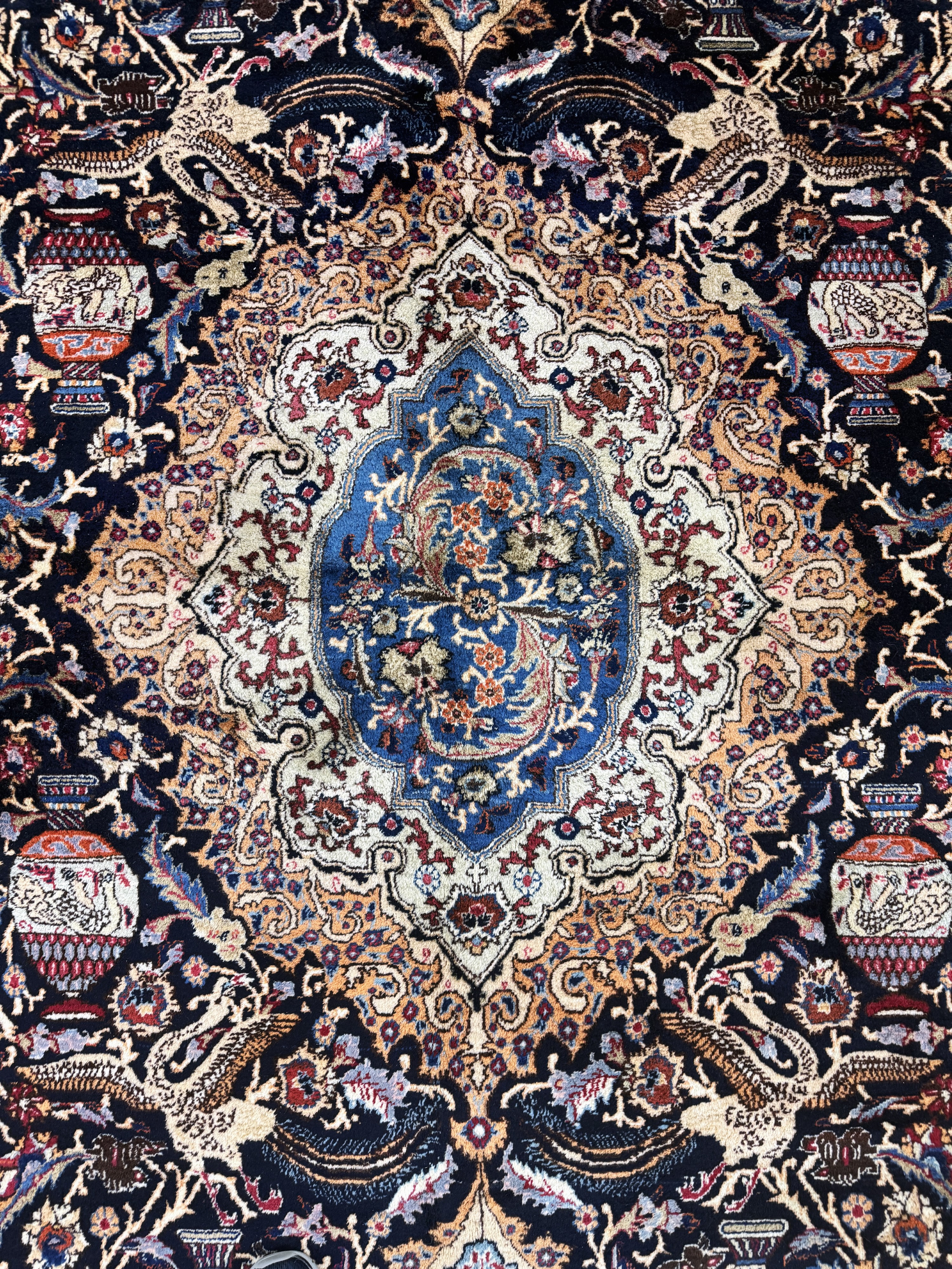 Detail e: Kaschmar, Persien, Mitte 20.Jhd, Wolle auf Baumwolle, ca. 390 x 295 cm, EHZ:(nahezu neuwertig)