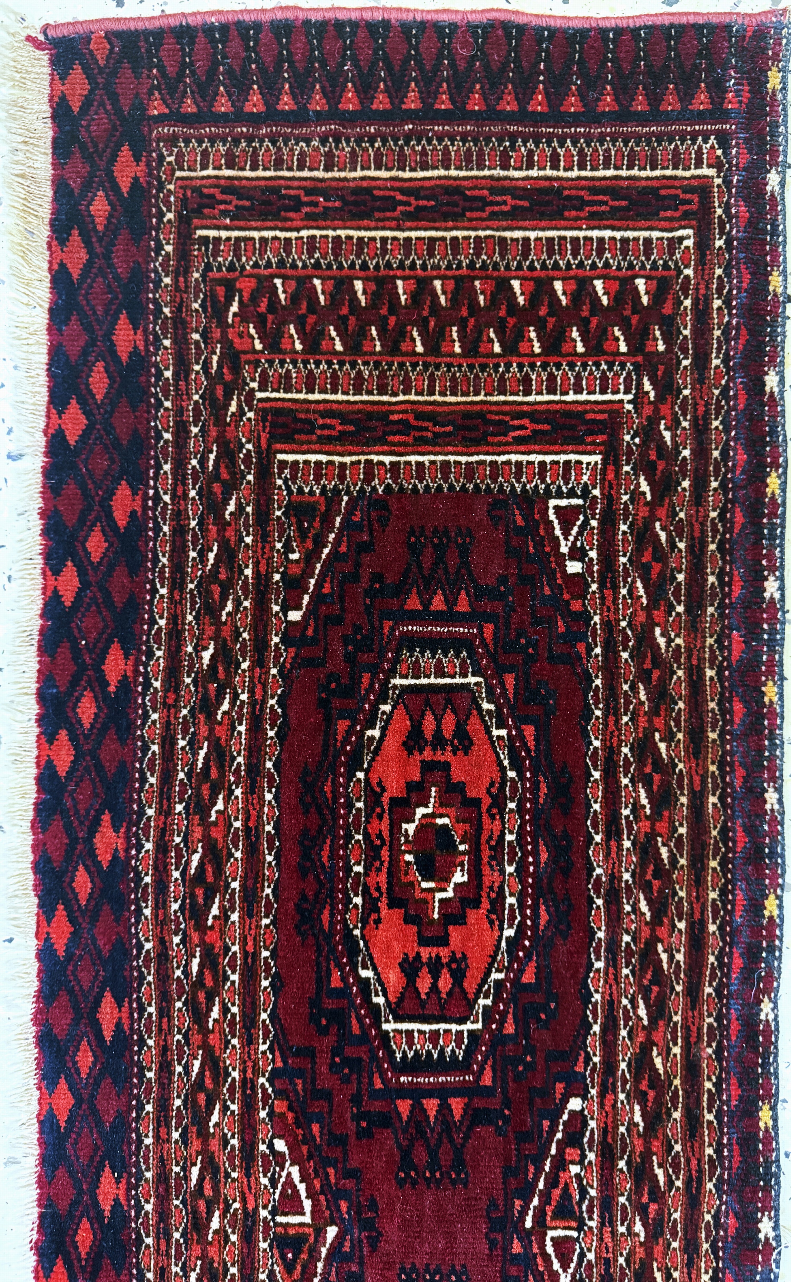 Detail a: Tekke Torba, Turkmenistan, um 1900, Wolle auf Wolle, ca. 113 x 35 cm, EHZ: 2
