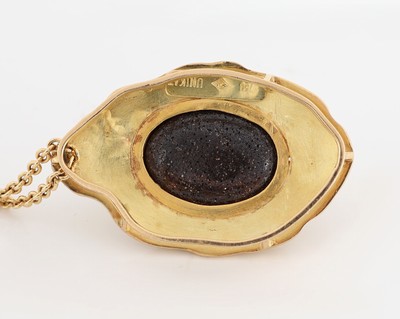 27061033c - 18 kt Gold Opal-Anhänger, GG 750/000, Oberfläche strukt., Boulderopal mit schönem ...